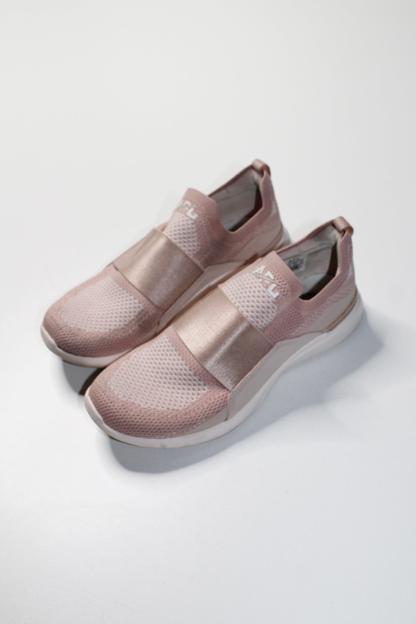 APL (Lululemon) pink ‘techloom bliss’ running shoe, size 8