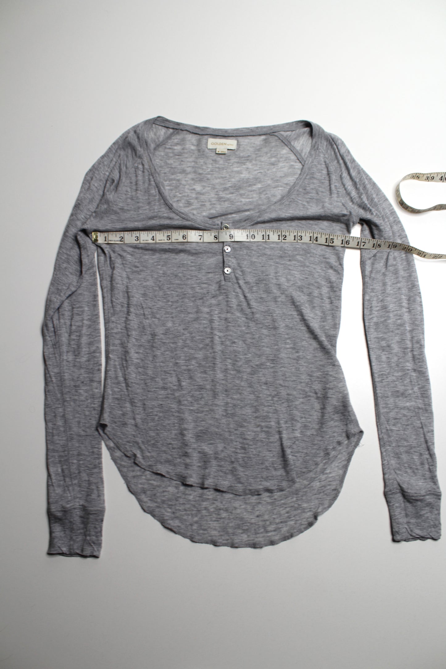 Aritzia TNA light grey  henley long sleeve, size medium