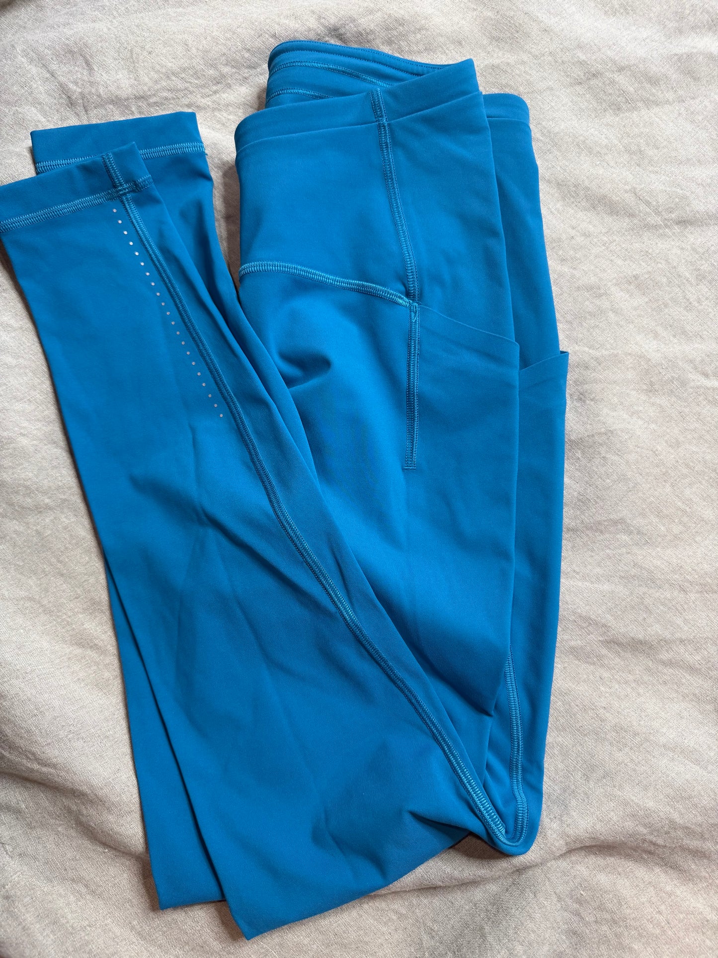 Lululemon blue Swift Speed High-Rise Tight, size 6 28" Poolside