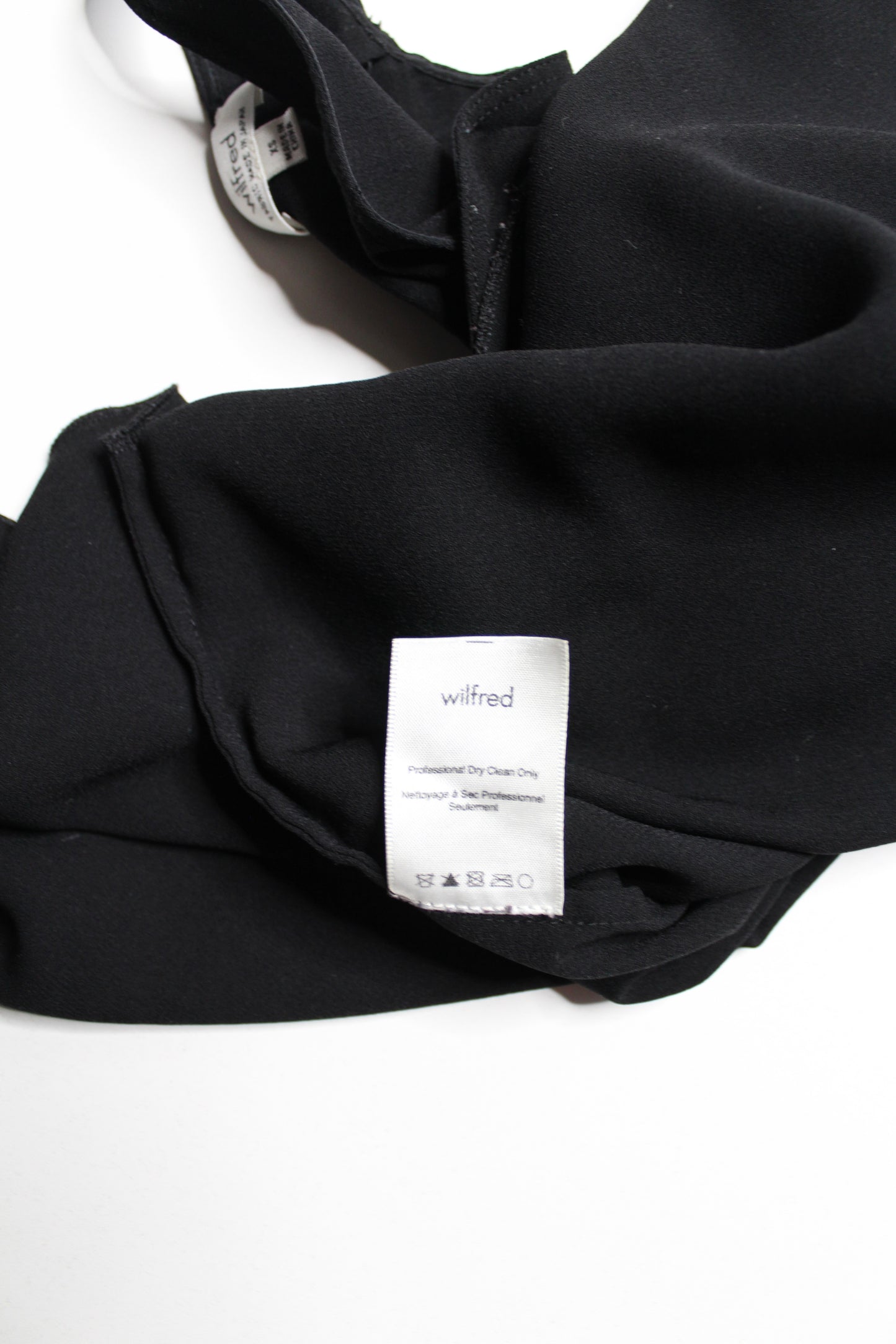 Aritzia Wilfred sleeveless blouse, size xs