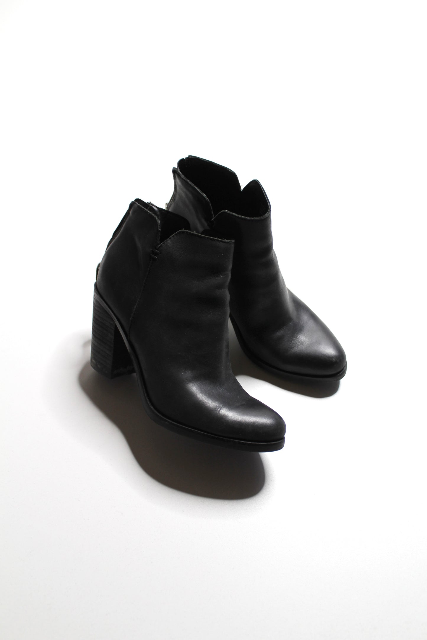 B.P. (Nordstrom) ankle boot, size 6 (additional 50% off at checkout)
