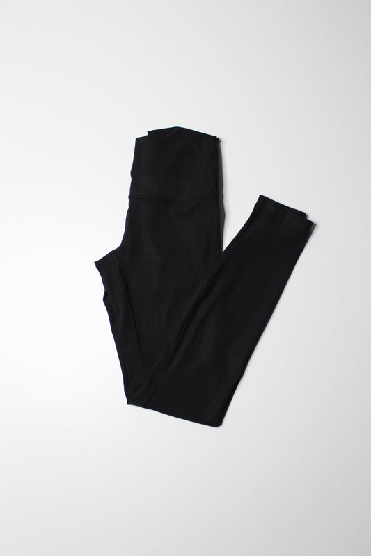 Lululemon matte black foil ‘wunder under’ high-rise legging, size 4 (28”) *full on luxtreme (sale: was $50)