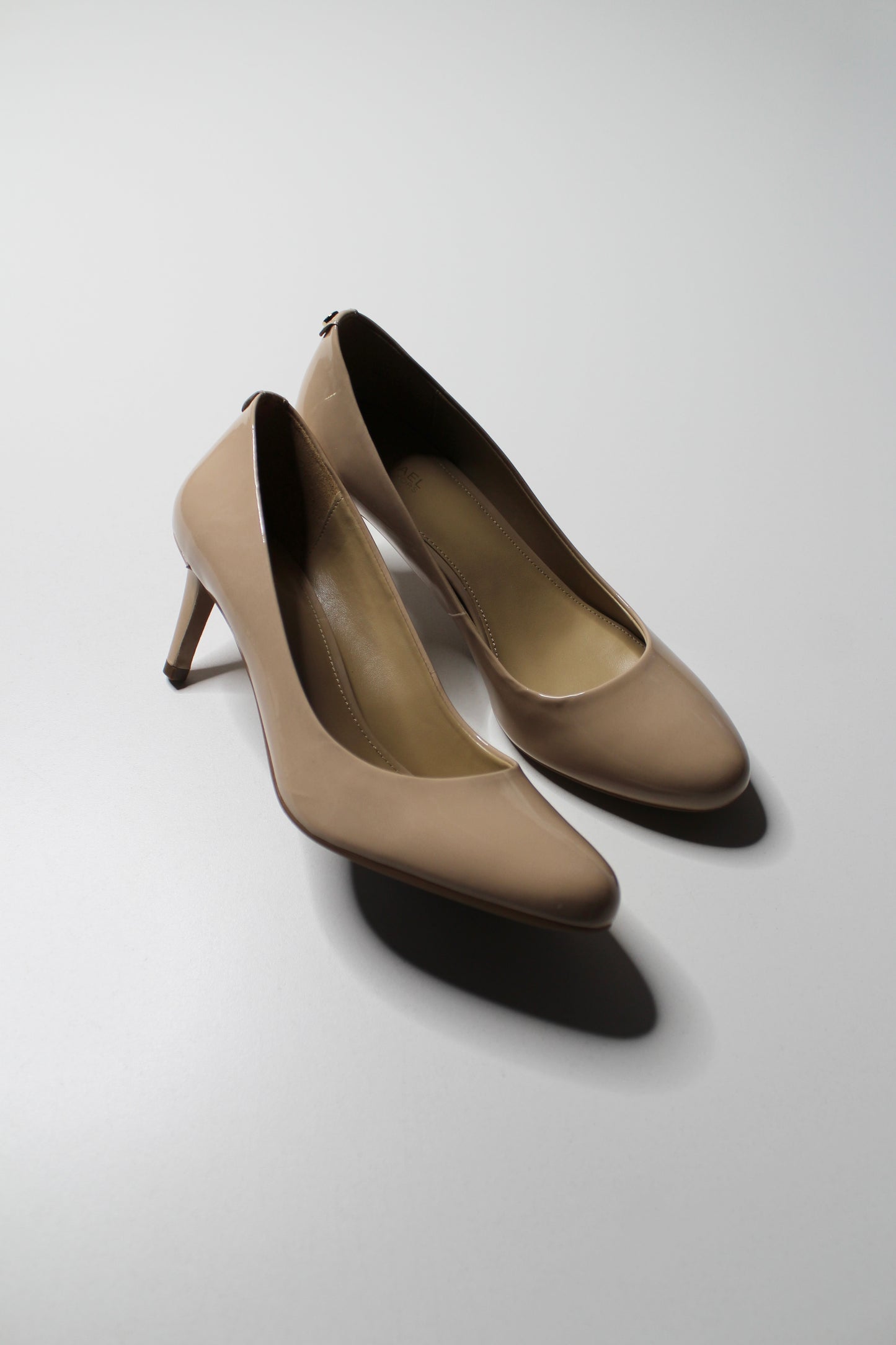 Michael Kors ‘jenna’ nude pumps, size 9 *new in box