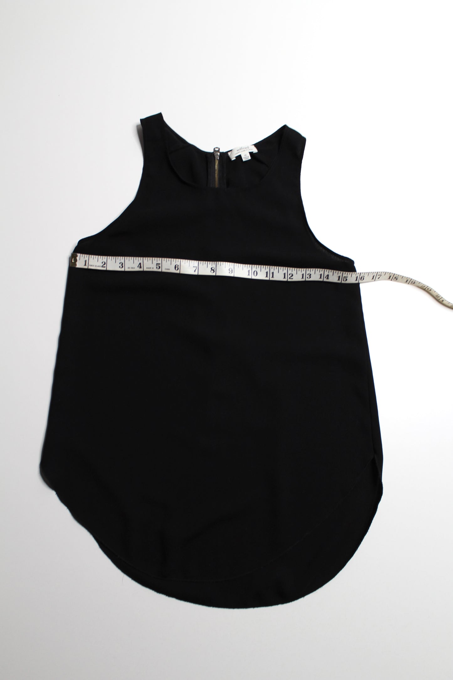 Aritzia Wilfred sleeveless blouse, size xs