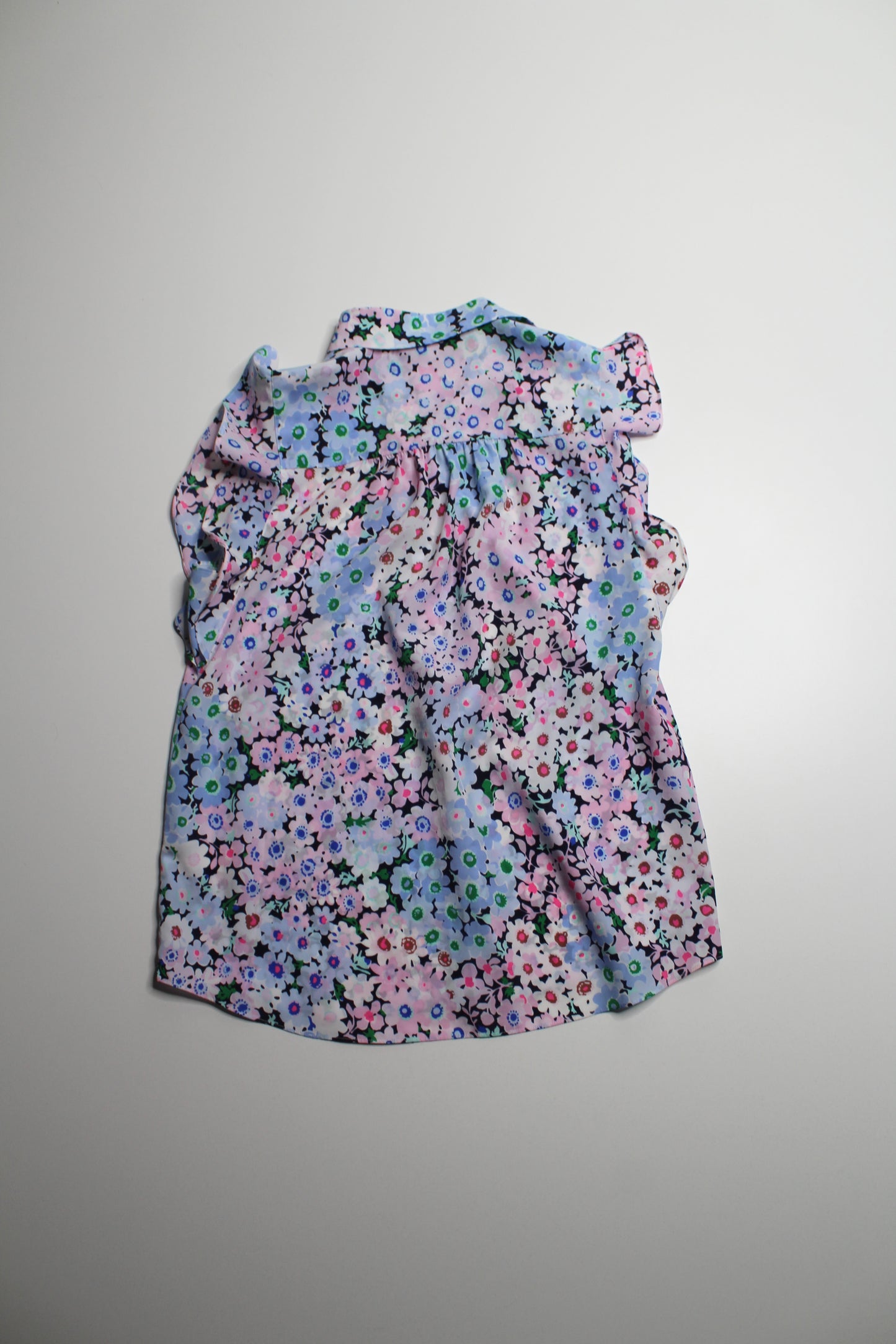 Kate Spade short sleeve button front floral blouse, size medium