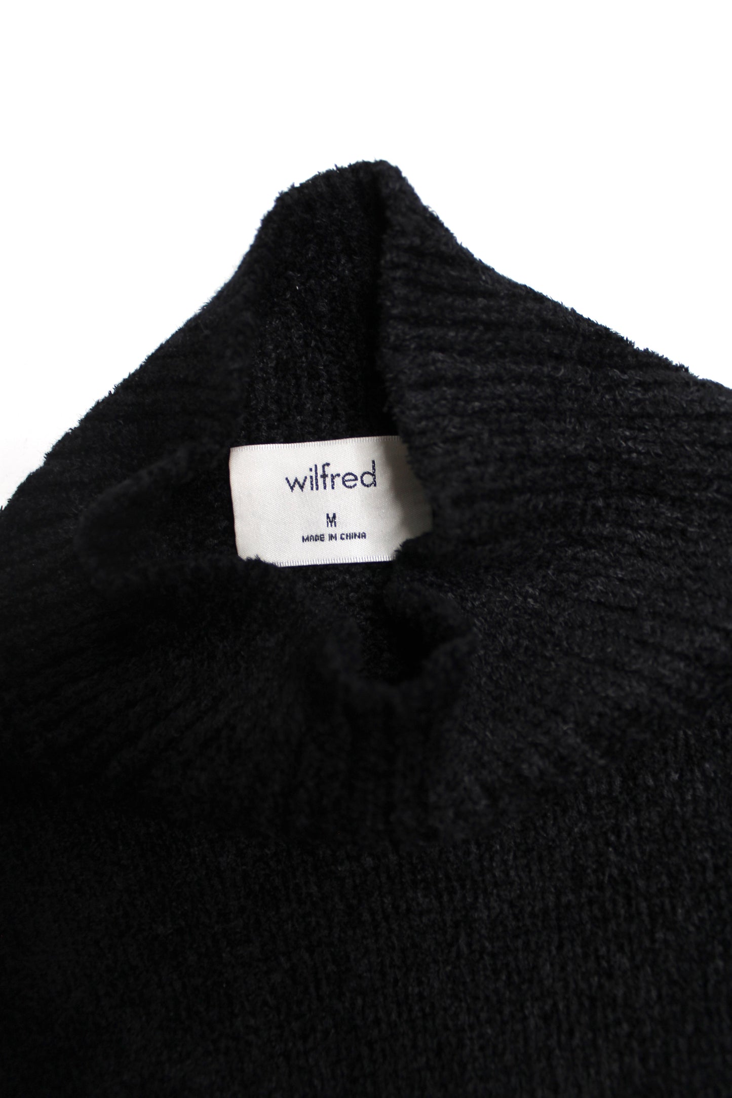 Aritzia Wilfred black chenille mock neck knit sweater, size medium