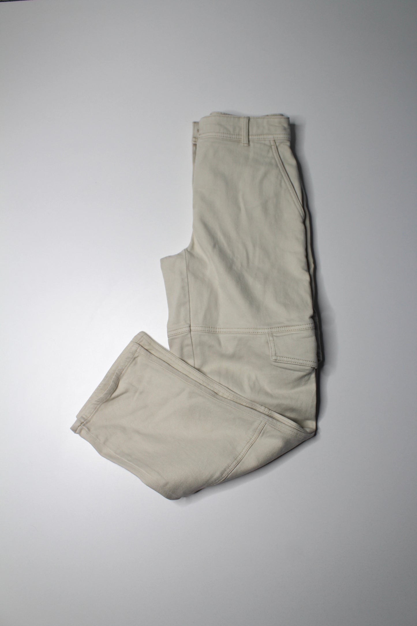 Aritzia Wilfred Free cream straight leg cargo style pant, size 0