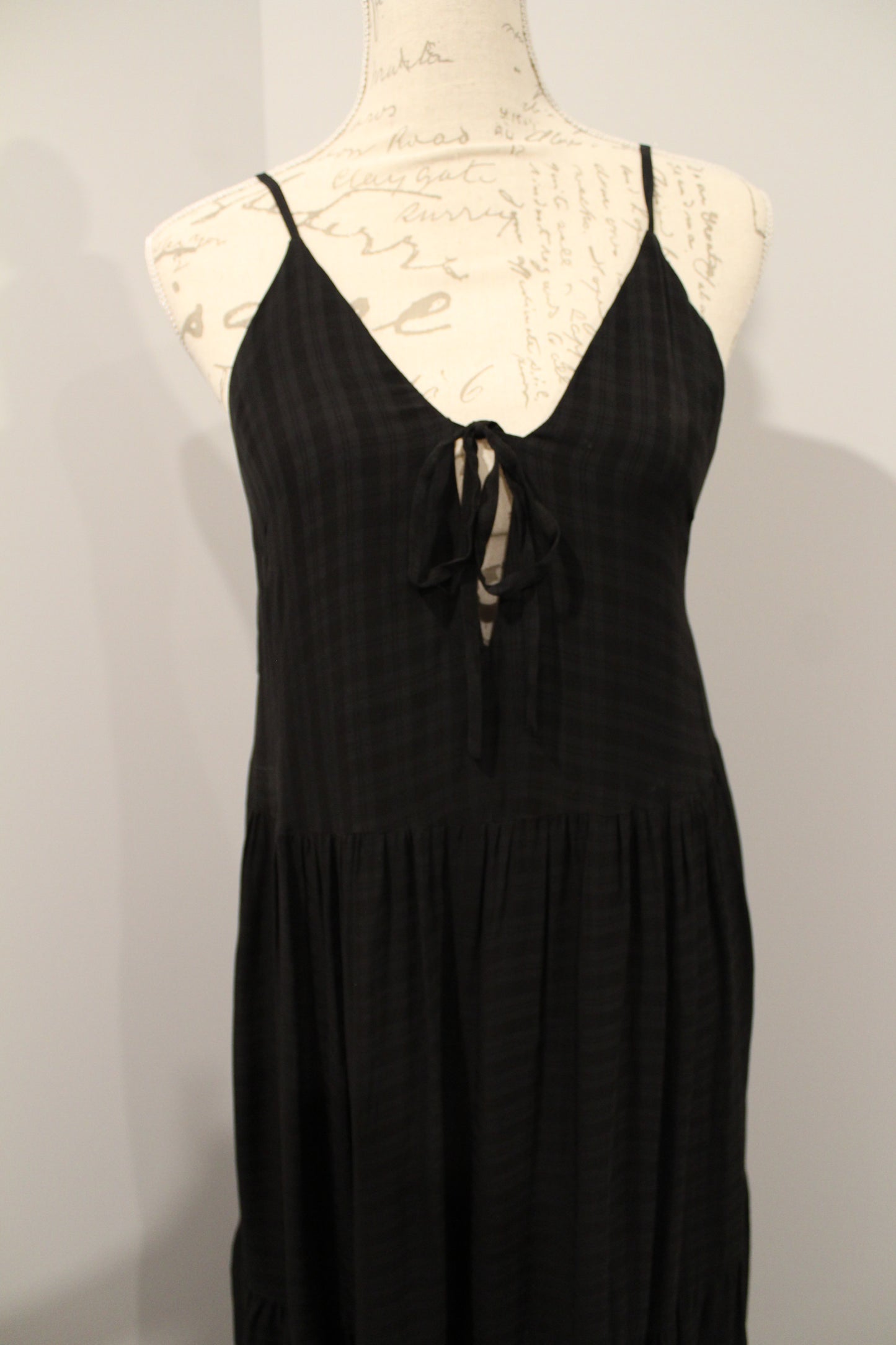 Aritzia Wilfred black pattern maxi dress, size small (additional 20% off)