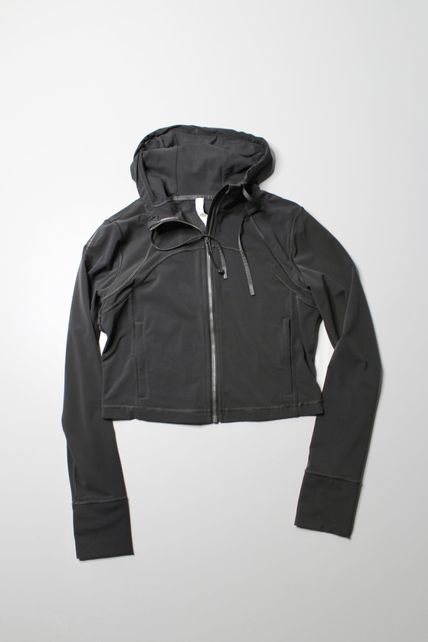 Lululemon graphite grey ‘mesh hooded define
cropped’ jacket, size 10 (price reduced: was $58)