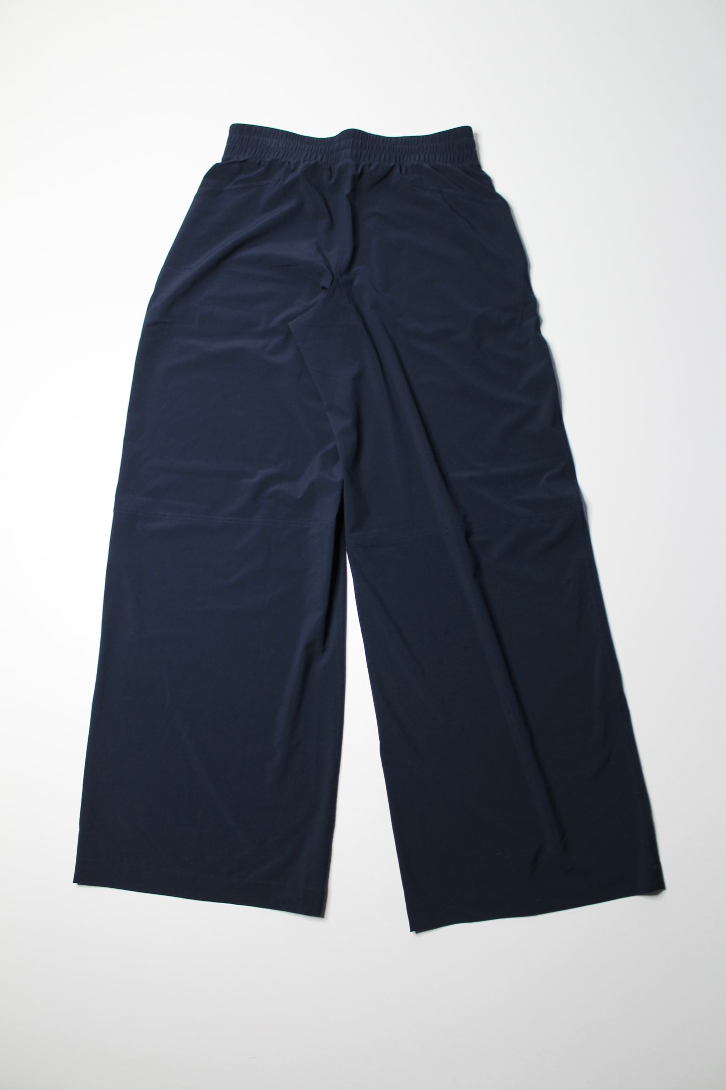 Lululemon true navy swift wide leg pant, size 6 *full length