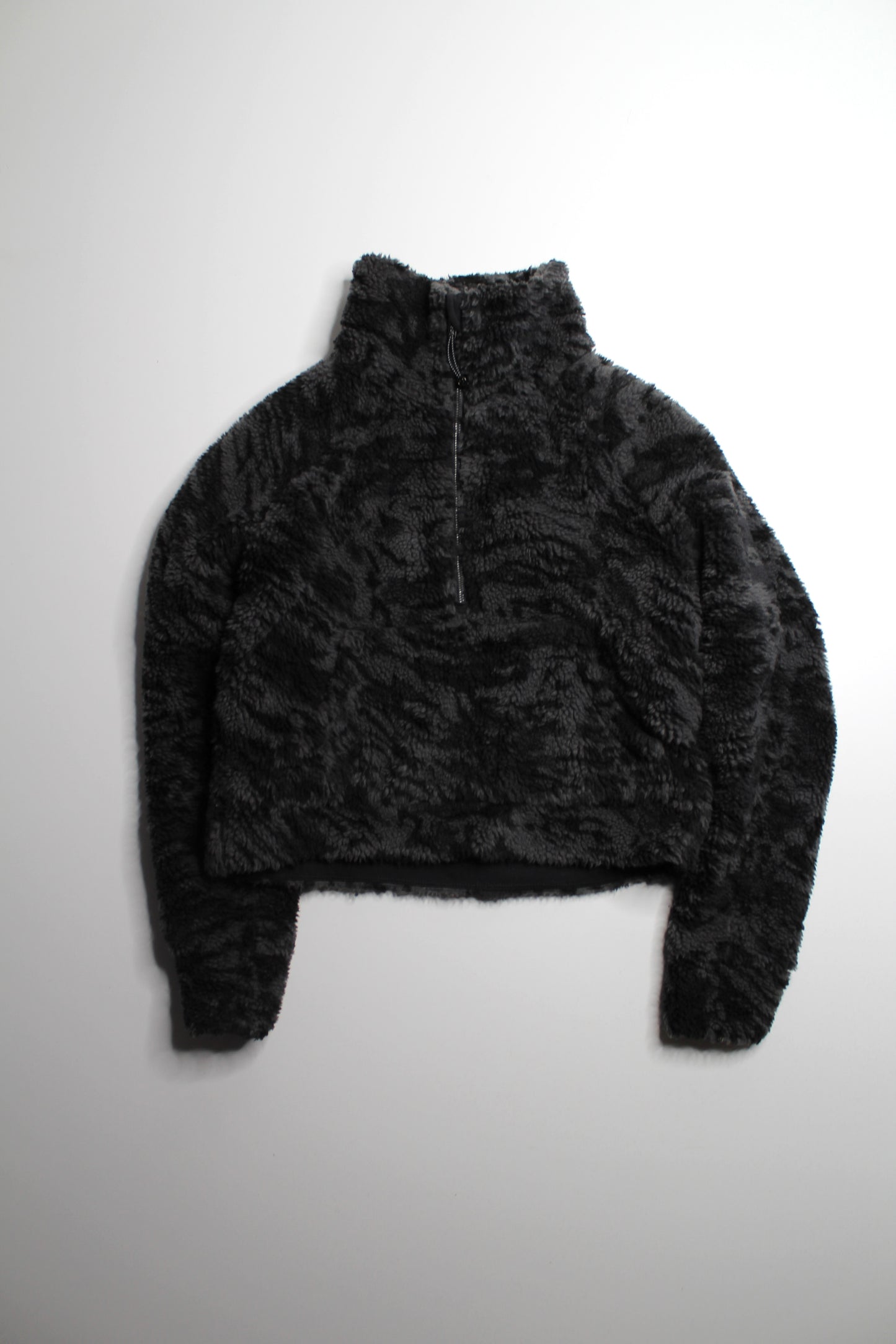 Lululemon Scuba Oversized Fleece Funnel Neck *Jacquard Liquidize Camo Jacquard Dark Carbon Black, size xs/s