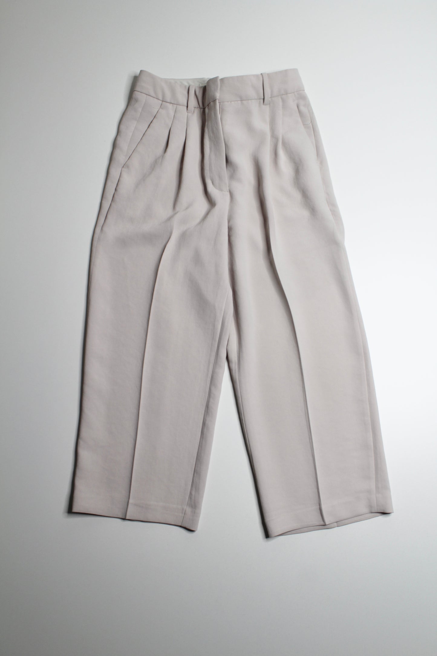 Aritzia wilfred ashen effortless wide leg cropped pant, size 8