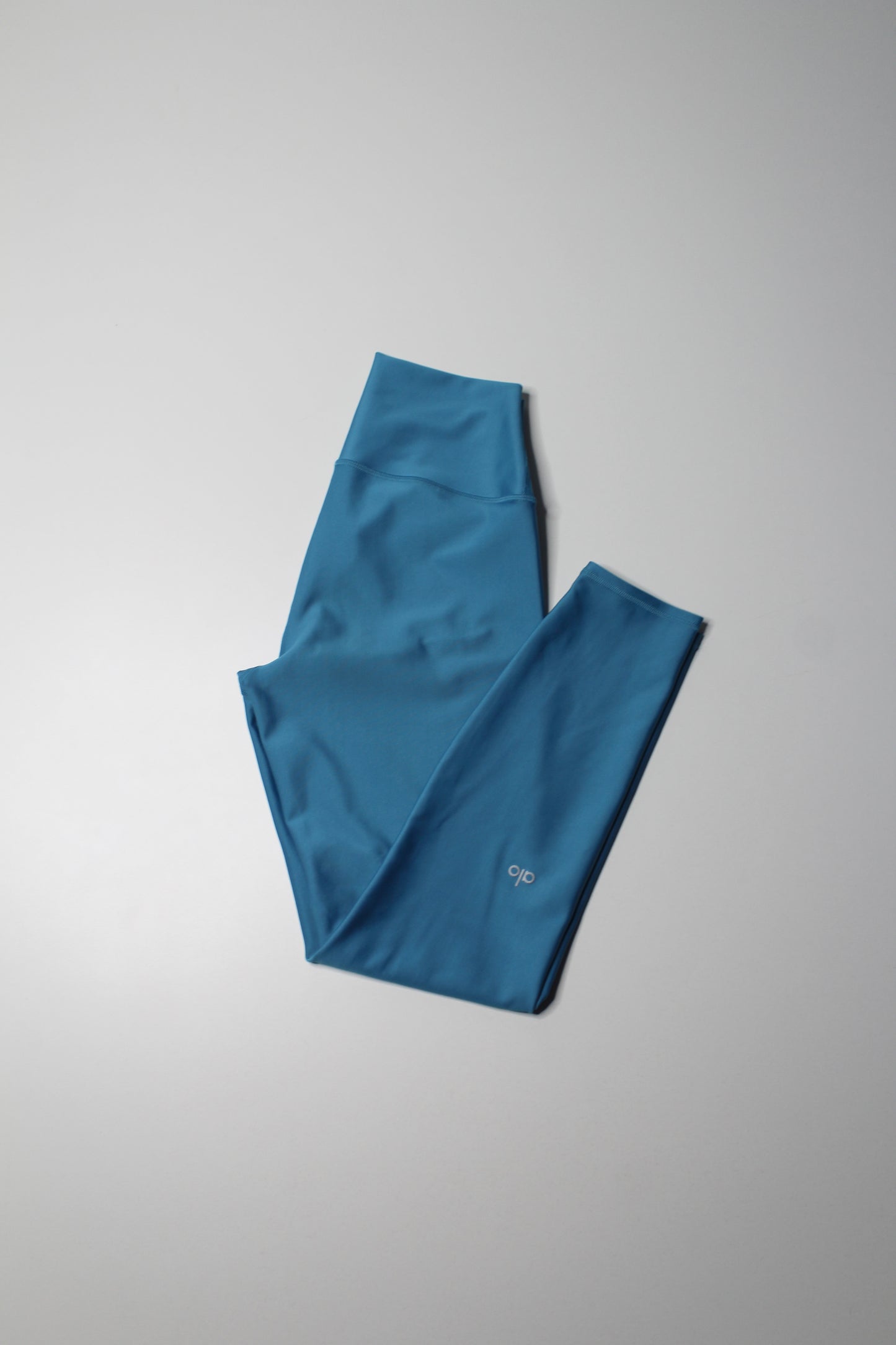 Alo yoga blue high waist leggings, size medium (additional 10% off)