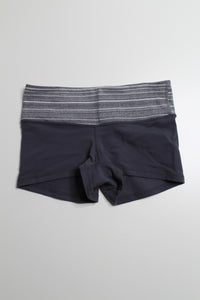 Lululemon reversible grey boogie shorts, size 4