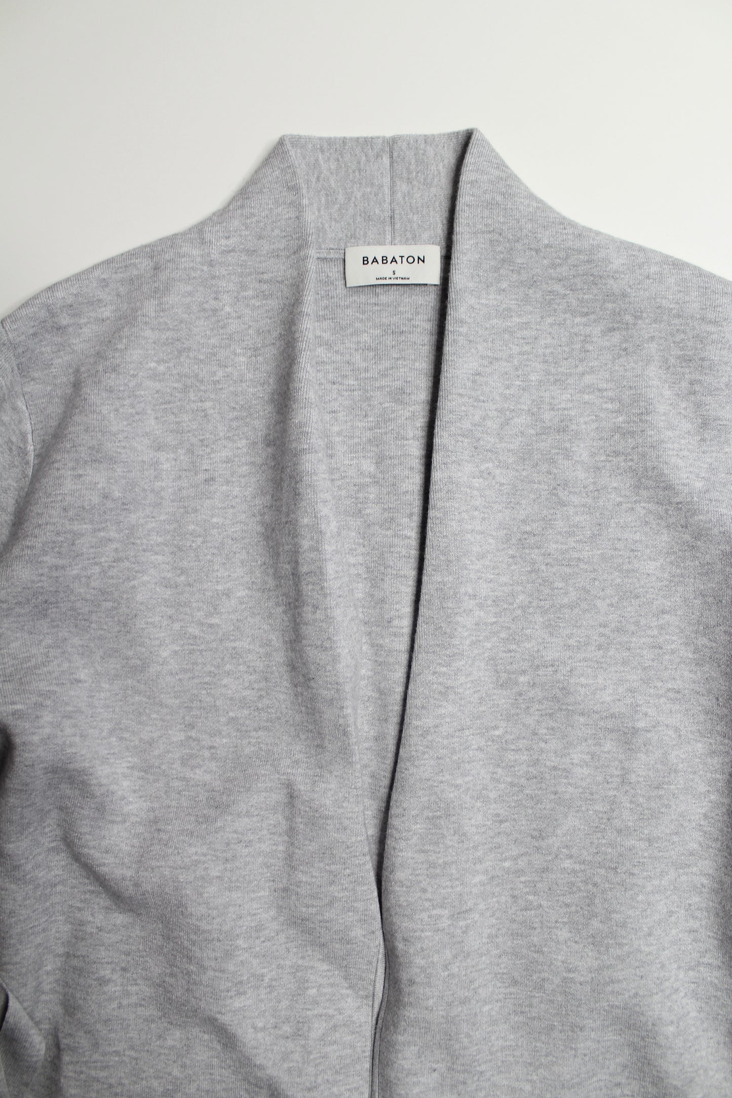 Aritzia Babaton light grey 'ty' long open front cardigan, size small (relaxed fit)