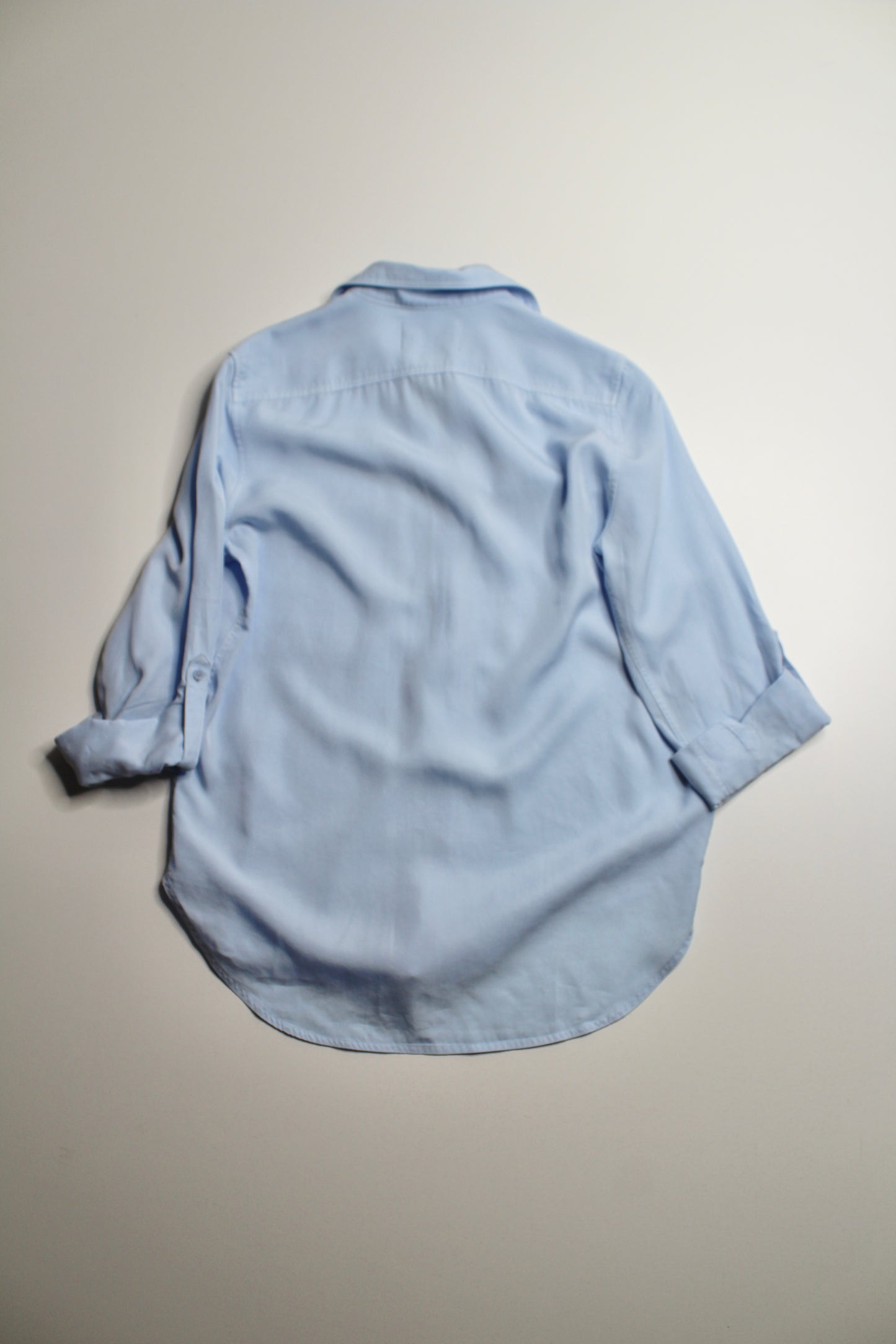 Aritzia babaton blue button up ‘utility’ long sleeve, size xs (loose fit) (ON HOLD)