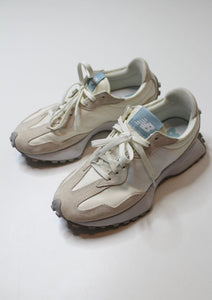 New Balance 327 oatmeal casual sneaker, size 6.5