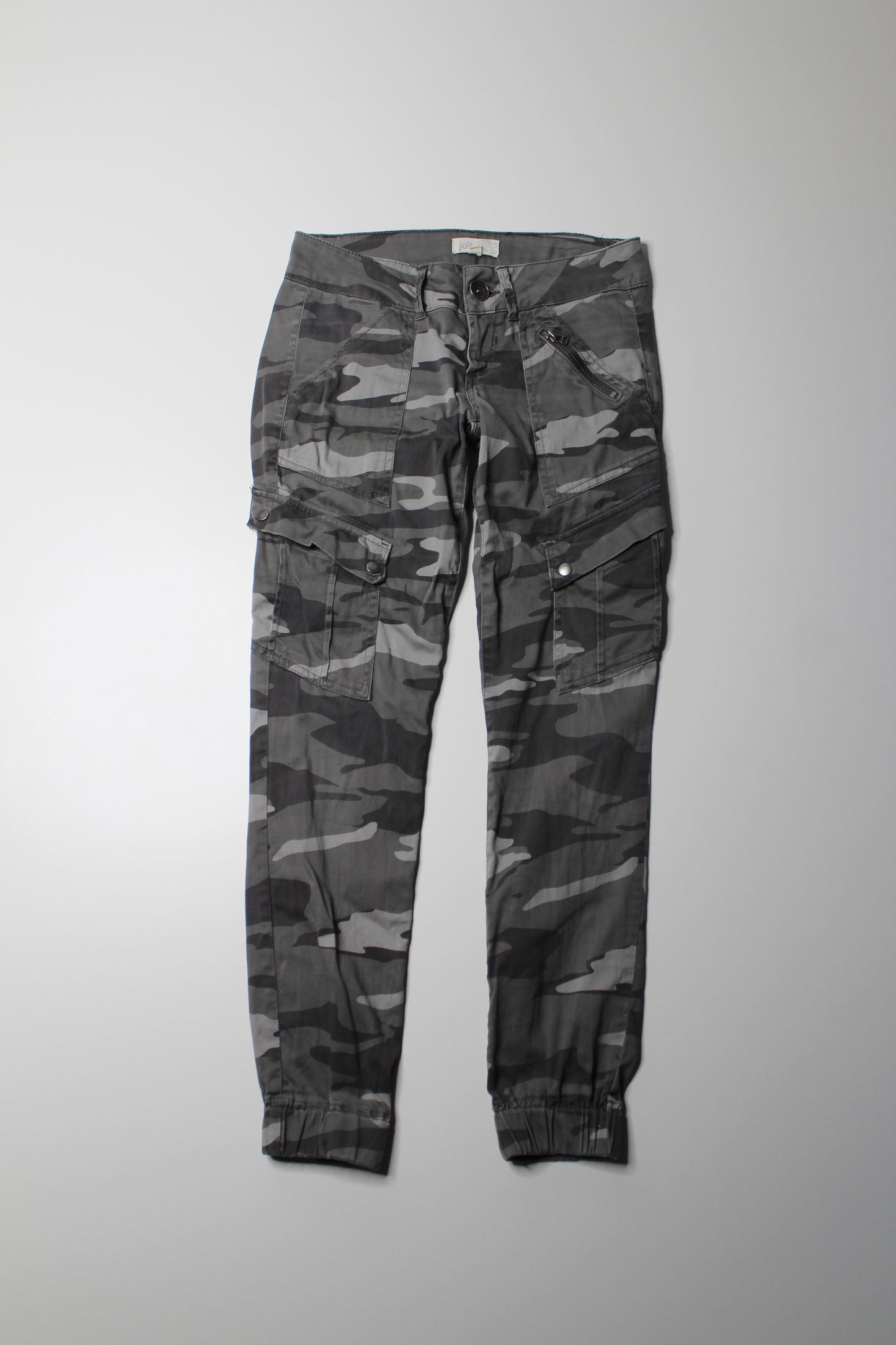 Jolt camo jogger, size 25 (xs)