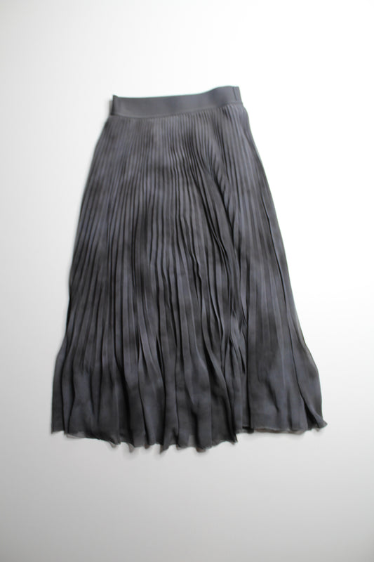 Aritzia Wilfred dark grey tie dye ‘twirl’ skirt, size small