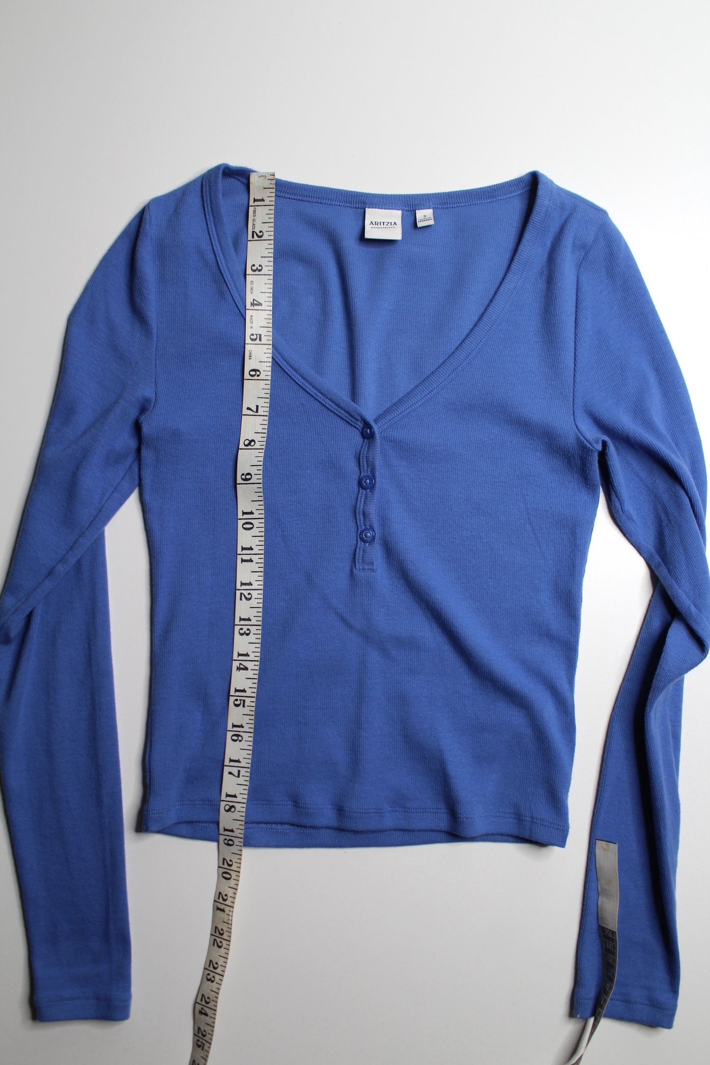 Aritzia blue ‘home stretch’ henley long sleeve, size small