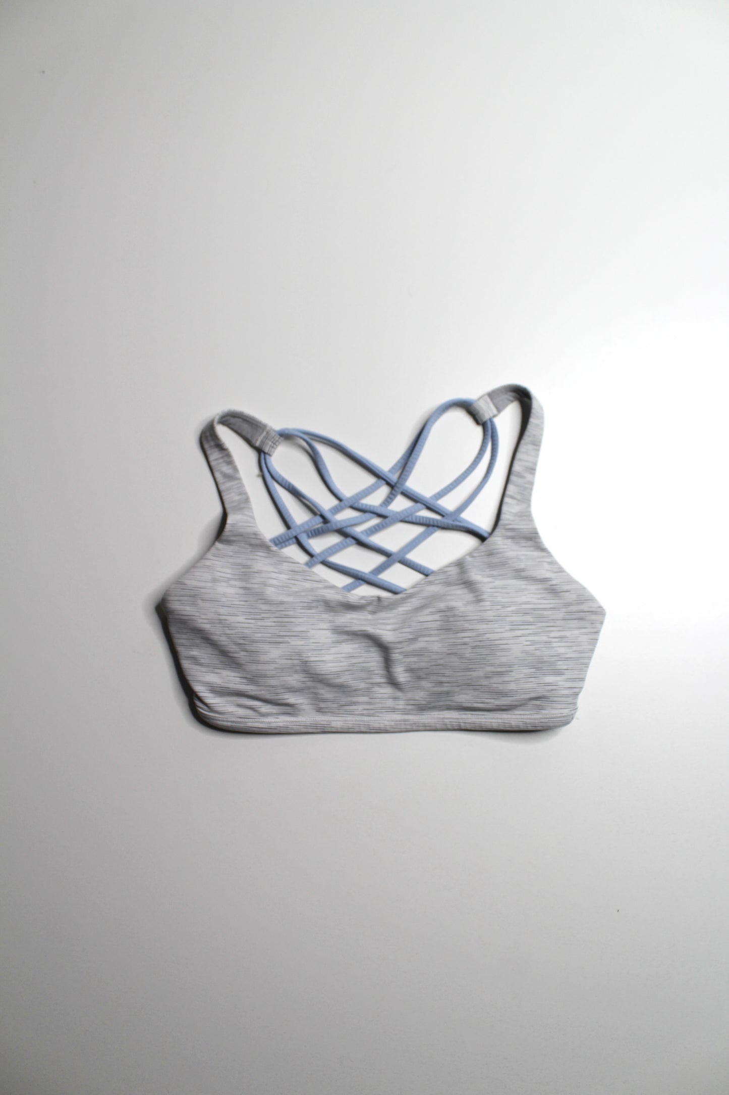 Lululemon ‘free to be wild’ bra, size 4