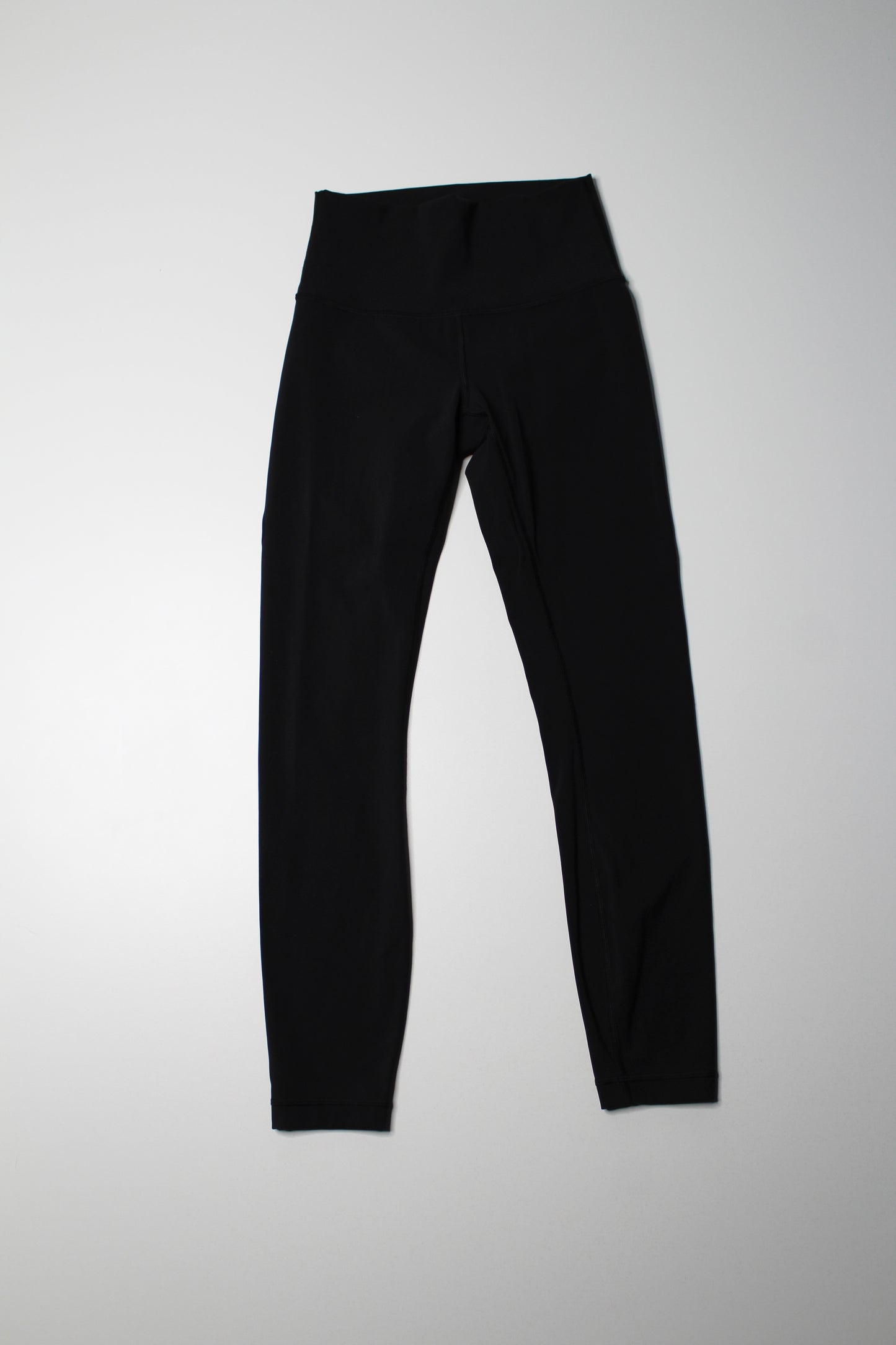 Lululemon black ‘wunder under’ high rise legging, size 4 (25”) *full on luxtreme