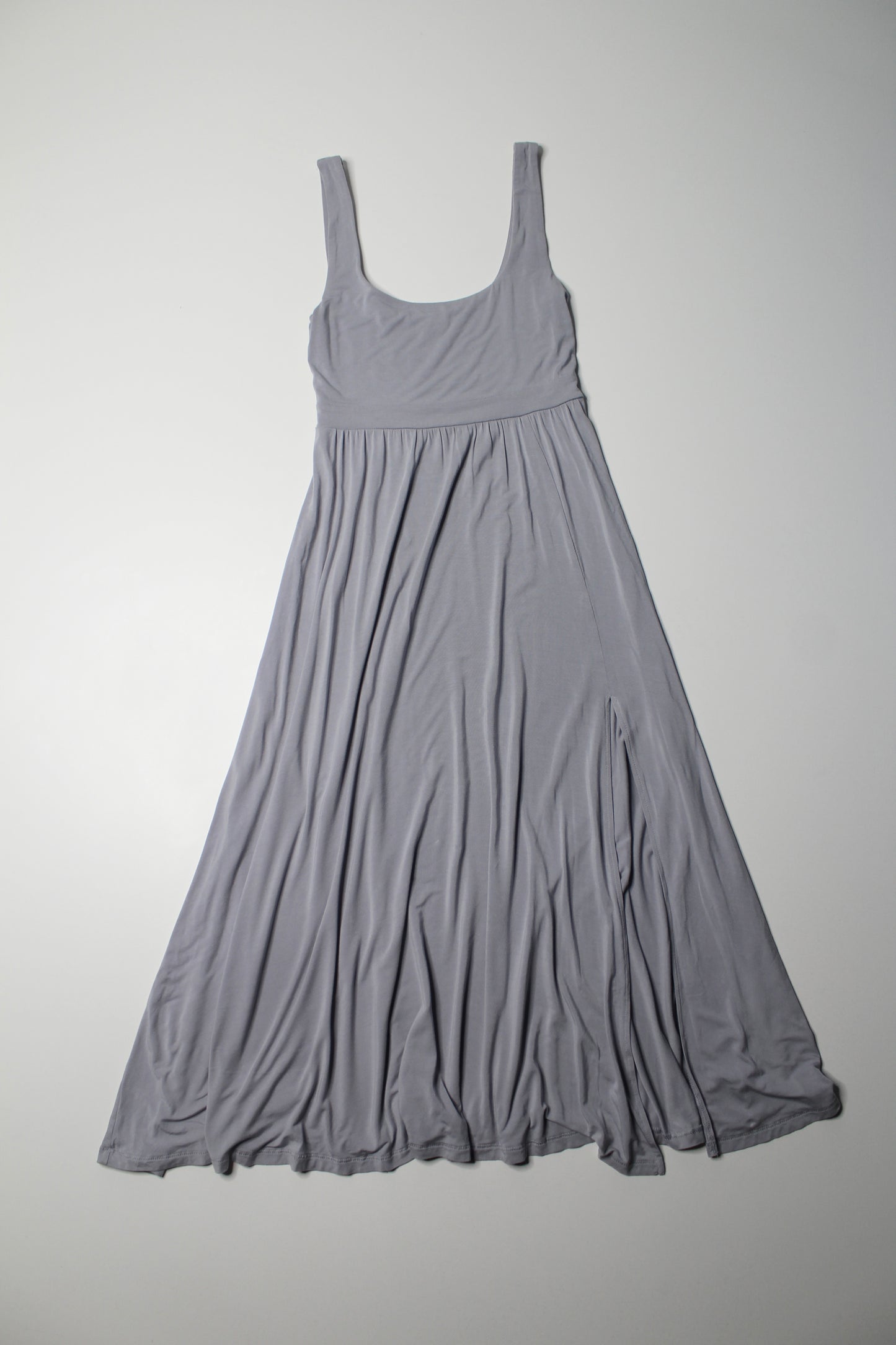 Aritzia Wilfred Free light grey ‘market slit’ midi dress, size xs
