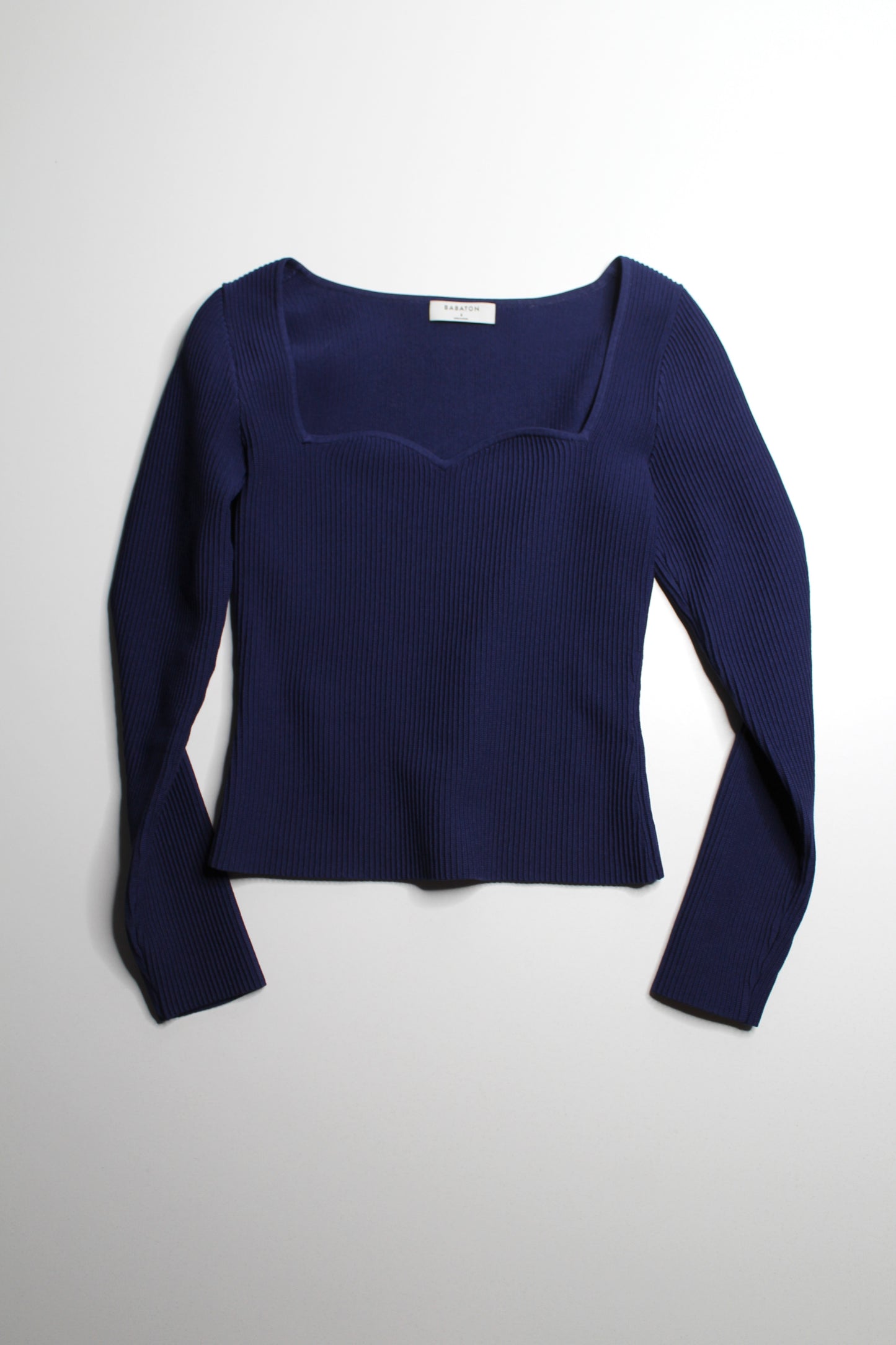 Aritzia Wilfred sweetheart neck ‘sculpt knit’ long sleeve, size small