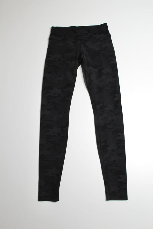 Lululemon camo ‘wunder under’ leggings, size 4