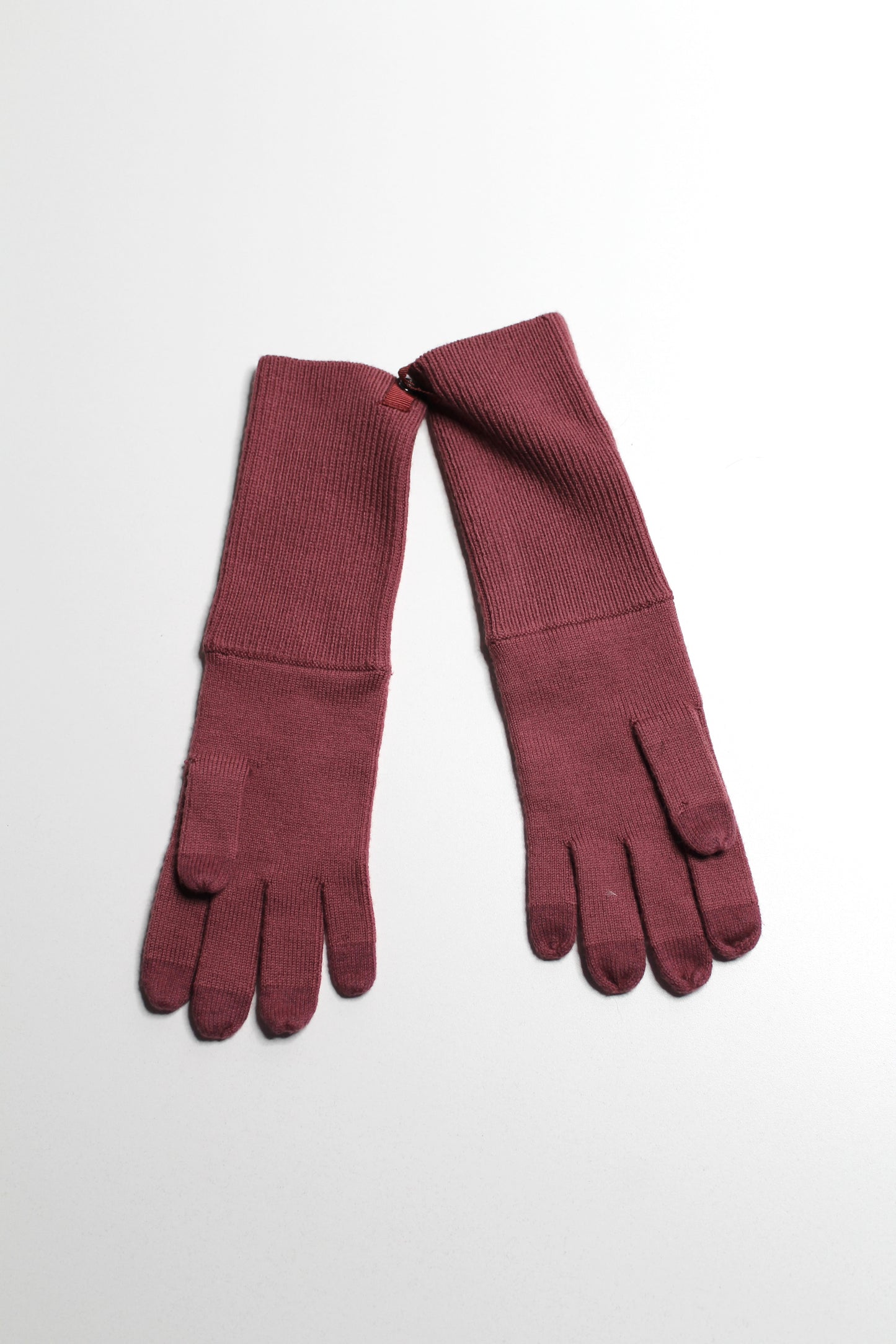 Lululemon misty Merlot ‘scroll on’ merino wool knit gloves