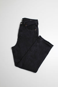 Aritzia Denim Forum arlo high rise straight leg black jeans, size 30 (26L)