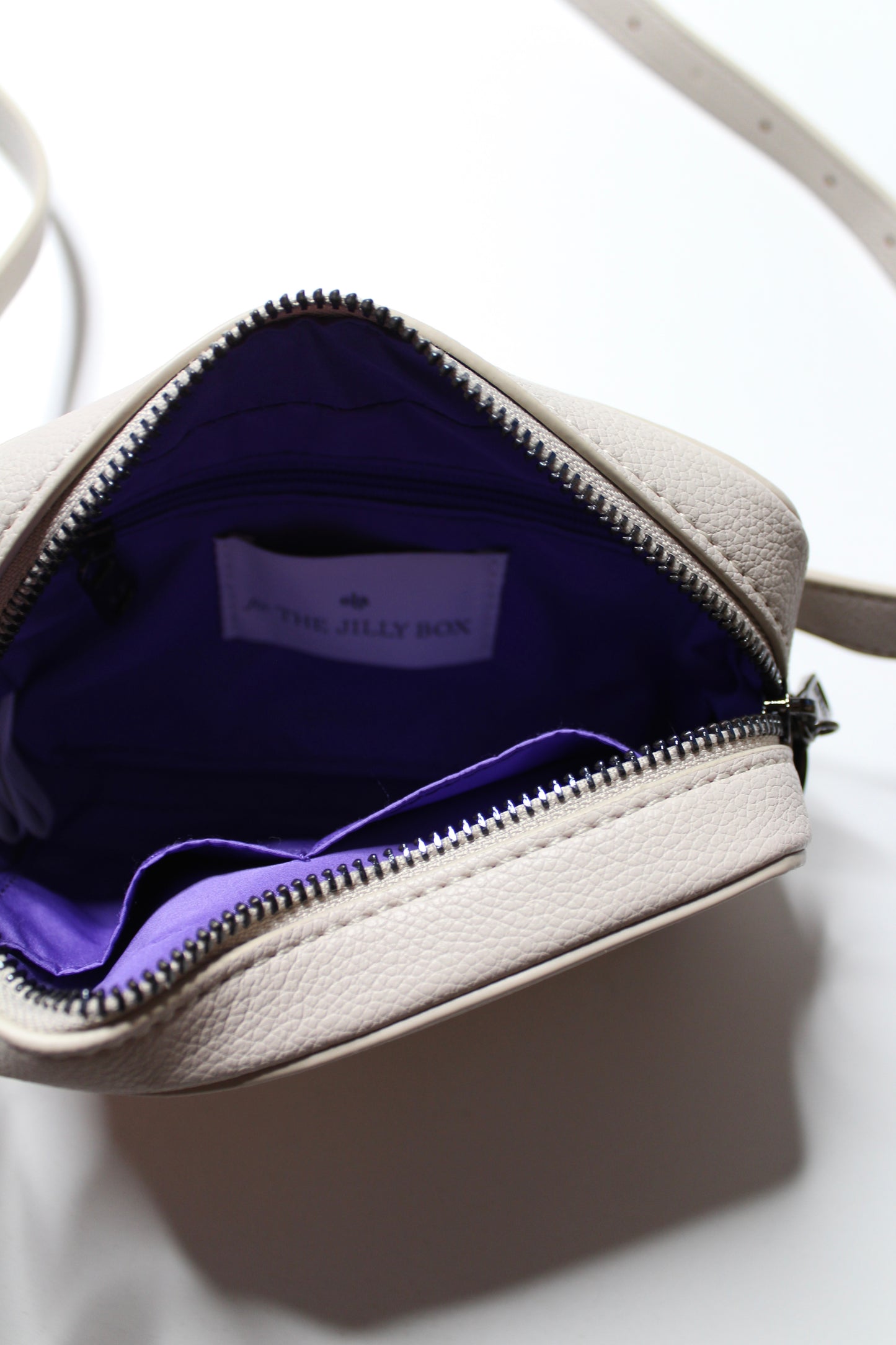 Ela x Jillian Harris Jilly Box dove grey cross body bag *new without tags (additional 40% off)