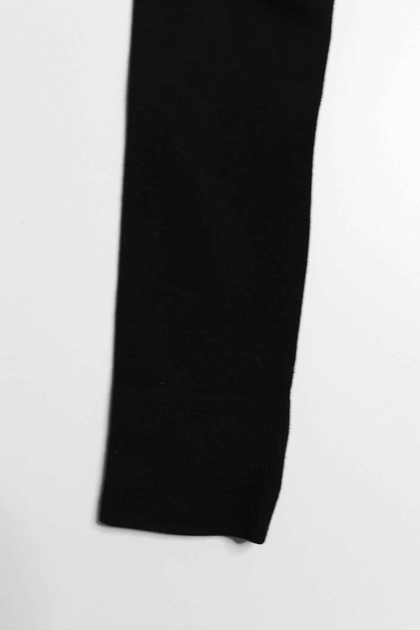 Lululemon black hiking merino wool blend base layer seamless tights, size 2 (28”) (was $58)