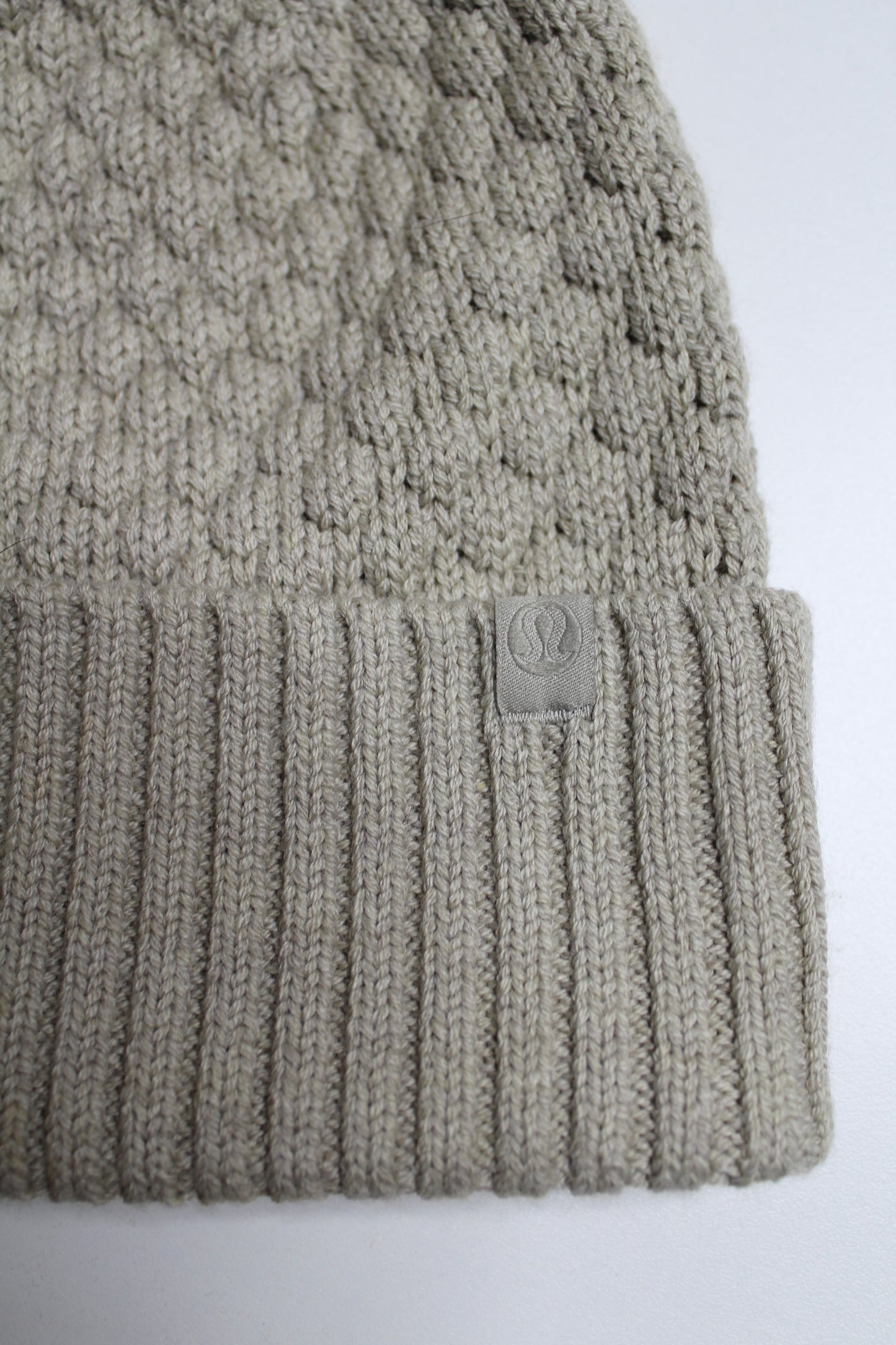 Lululemon bubble knit pom beanie