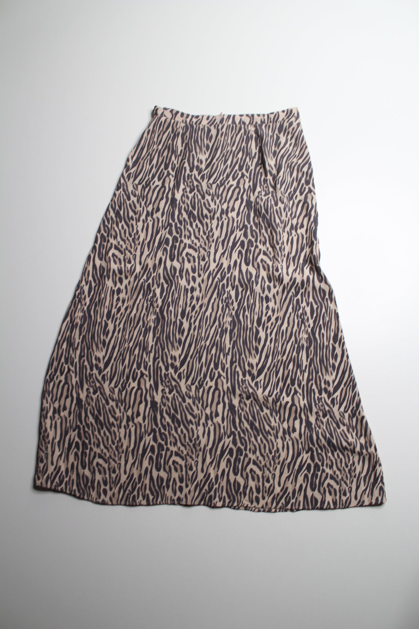 Aritzia Wilfred skirt, size 2