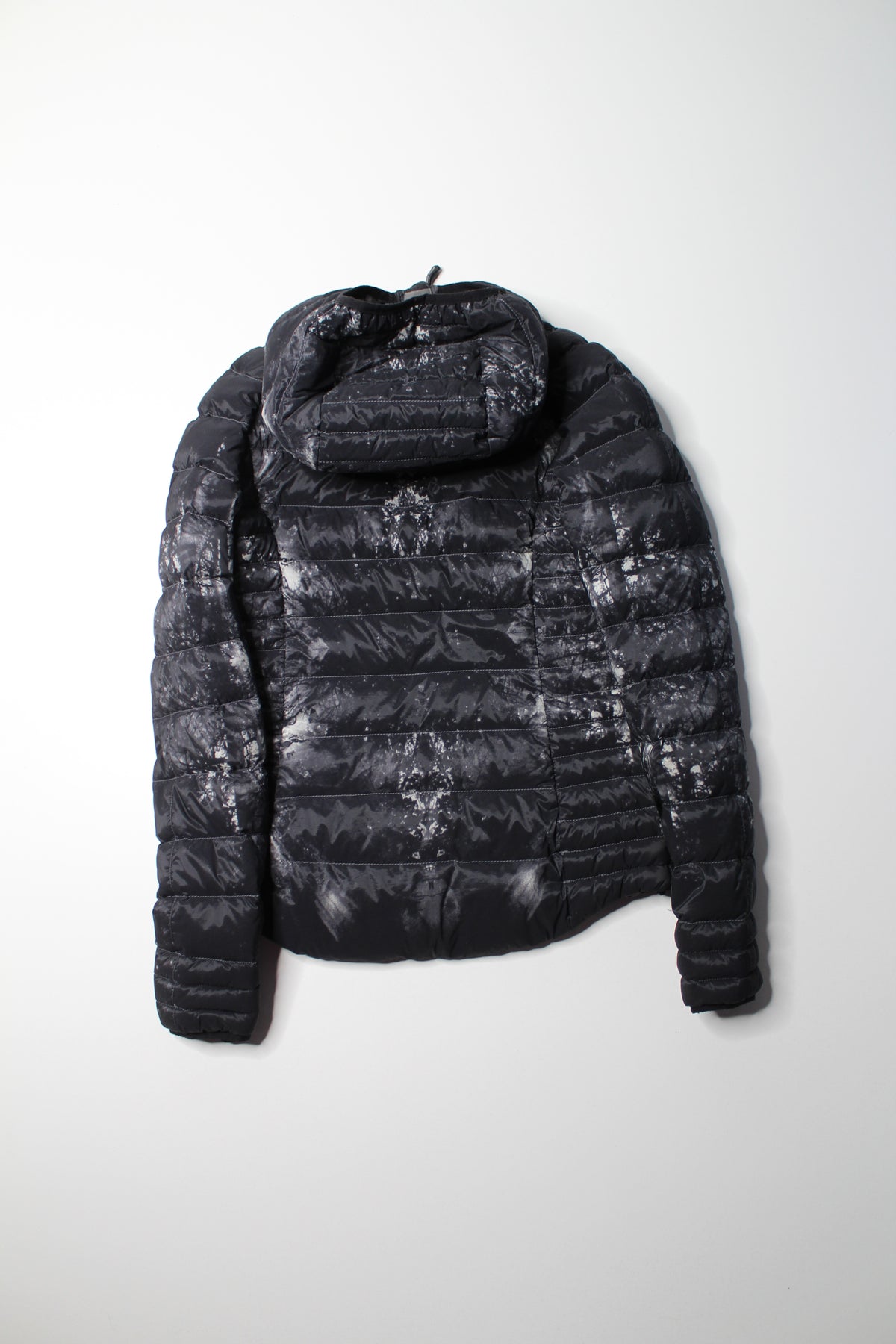 Canada Goose ‘brookvale’ splatter print hoody puffer jacket, size xs (relaxed fit) (additional 40% off)