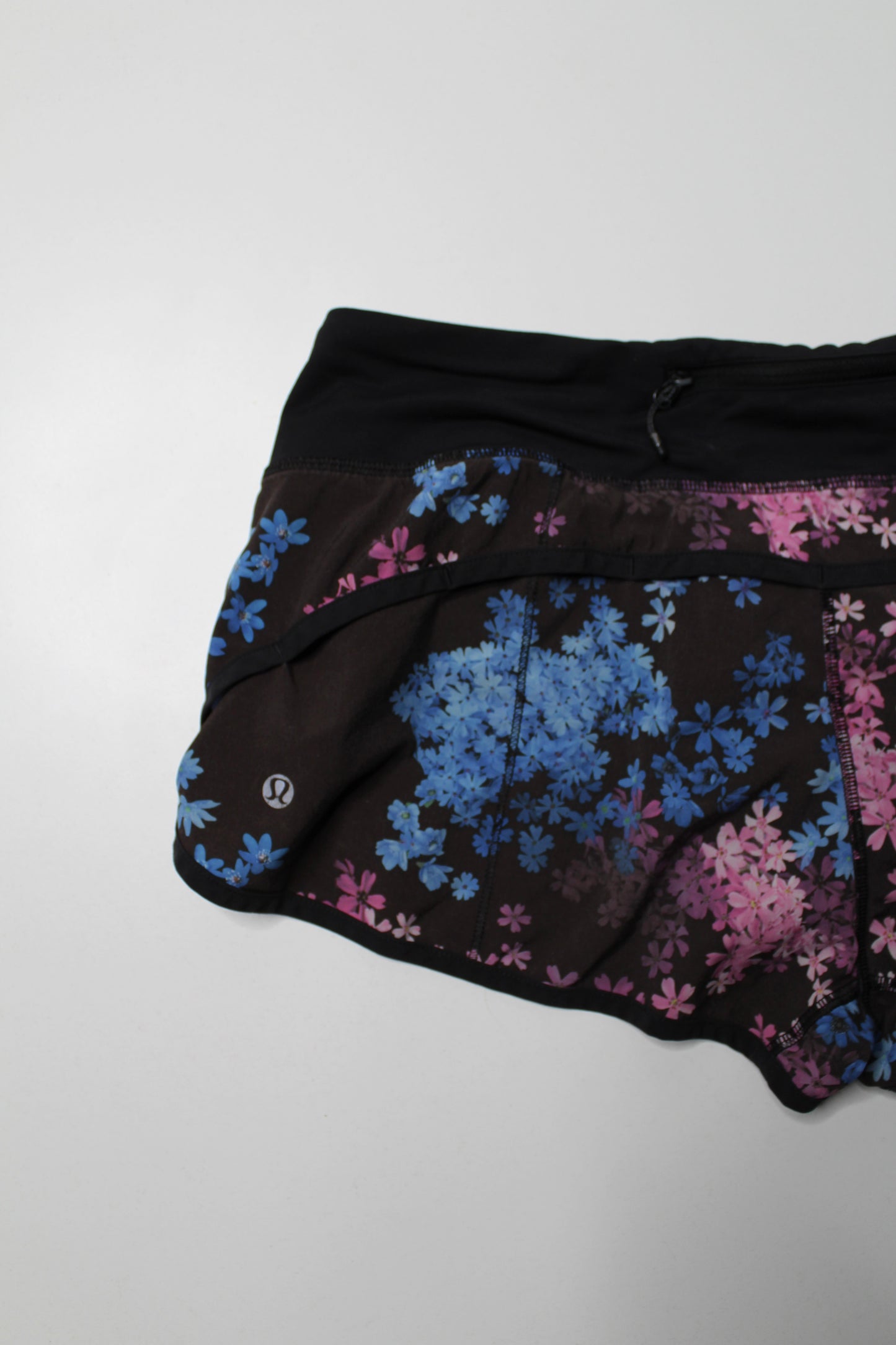 Lululemon floral ‘speed’ shorts, size 8