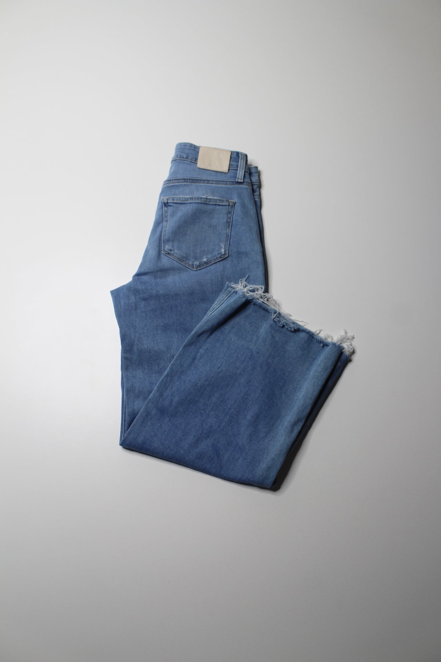 Paige ‘anessa’ wide leg cropped jeans, size 26