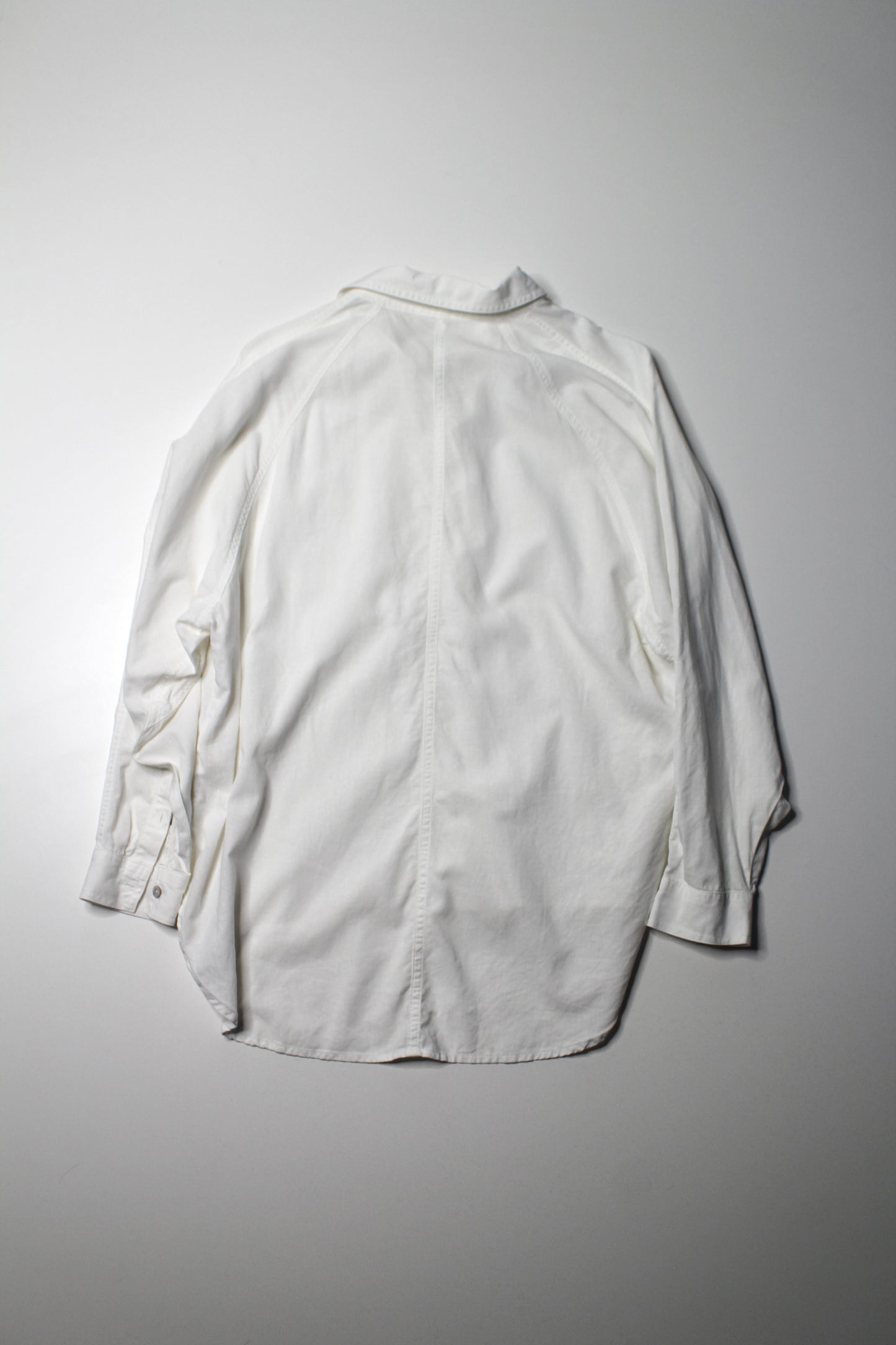 Aritzia Wilfred Free white button up cotton blouse, size xxsmall (oversized fit)