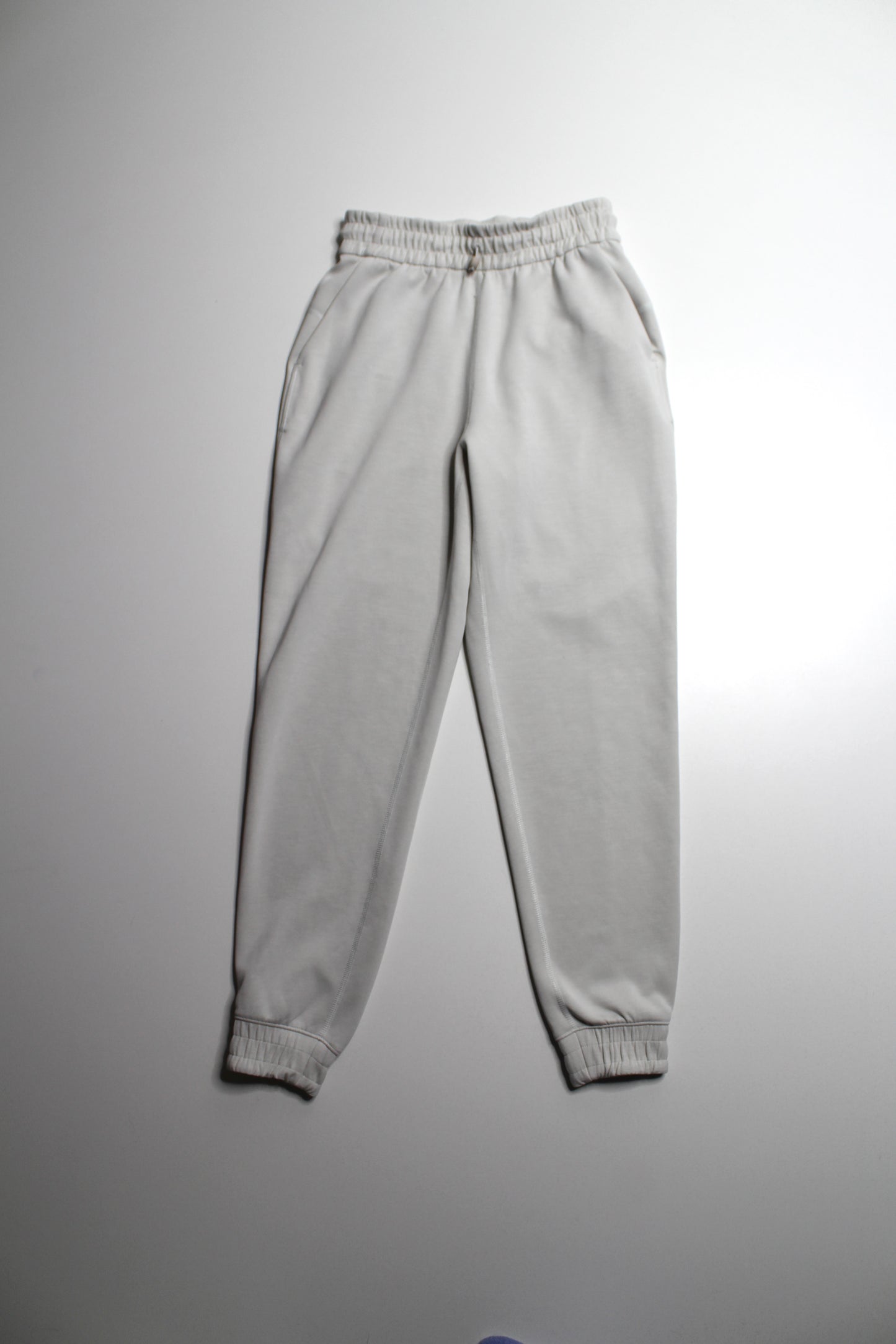 Lululemon bone softstreme pant, size xs (size 4)