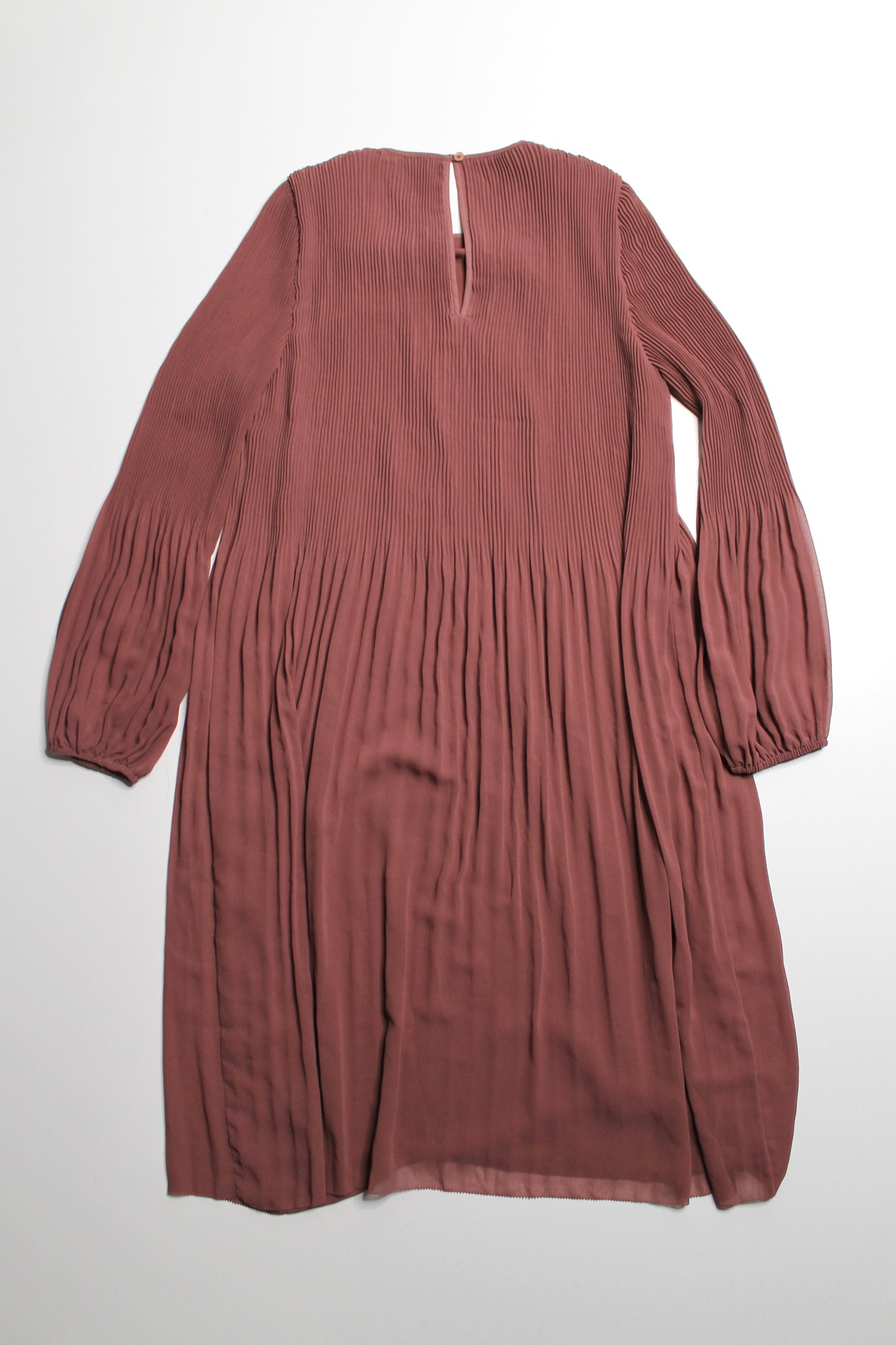Aritzia Wilfred ‘daydreamer’ midi dress, size xs (oversized fit)