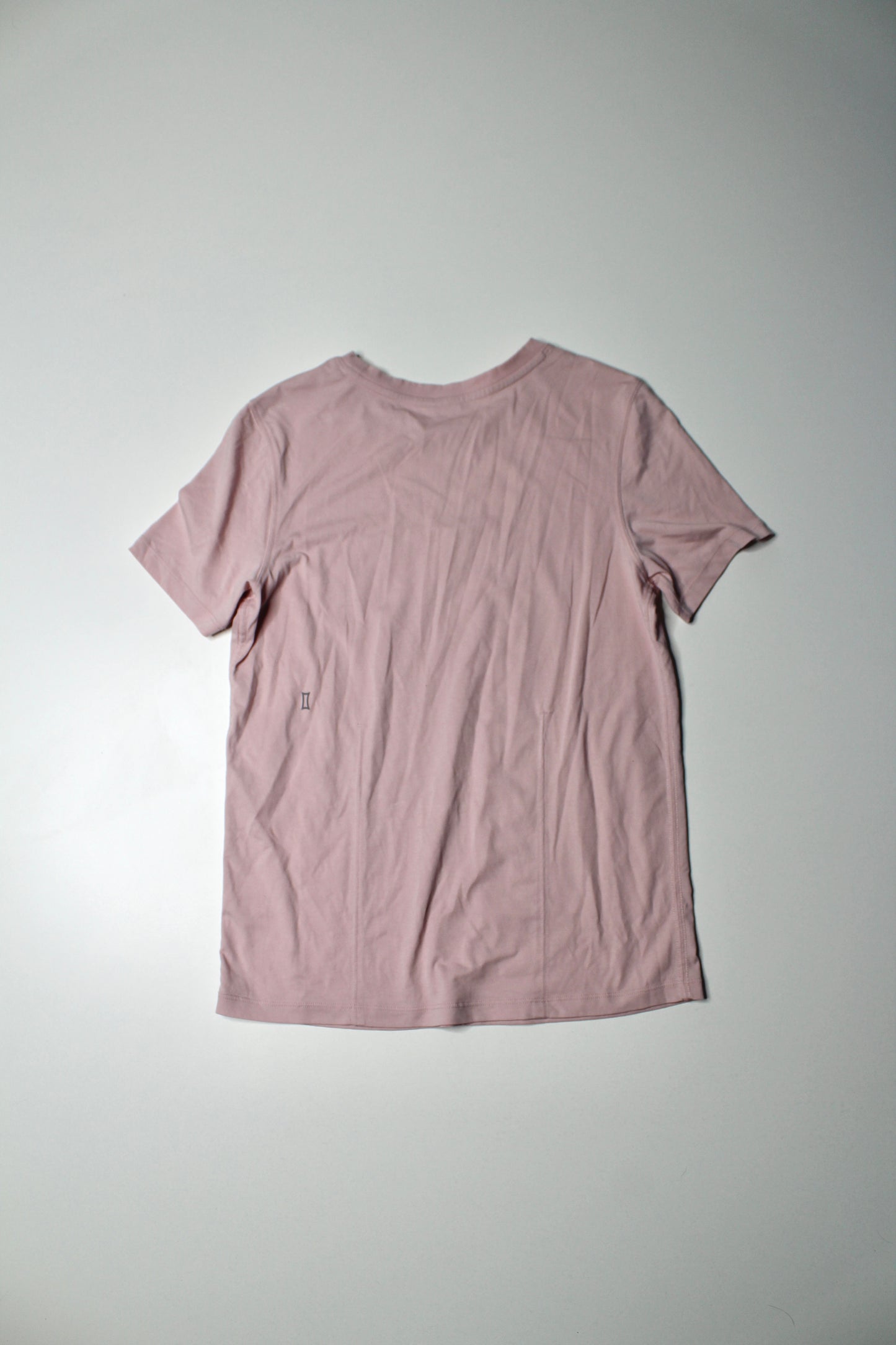 Kit And Ace blush pink crewneck t shirt, size small