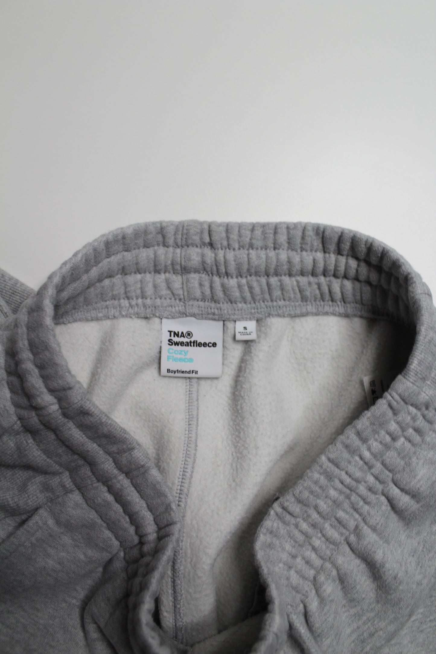 Aritzia TNA sweat fleece grey COZY ‘boyfriend fit’ joggers, size small