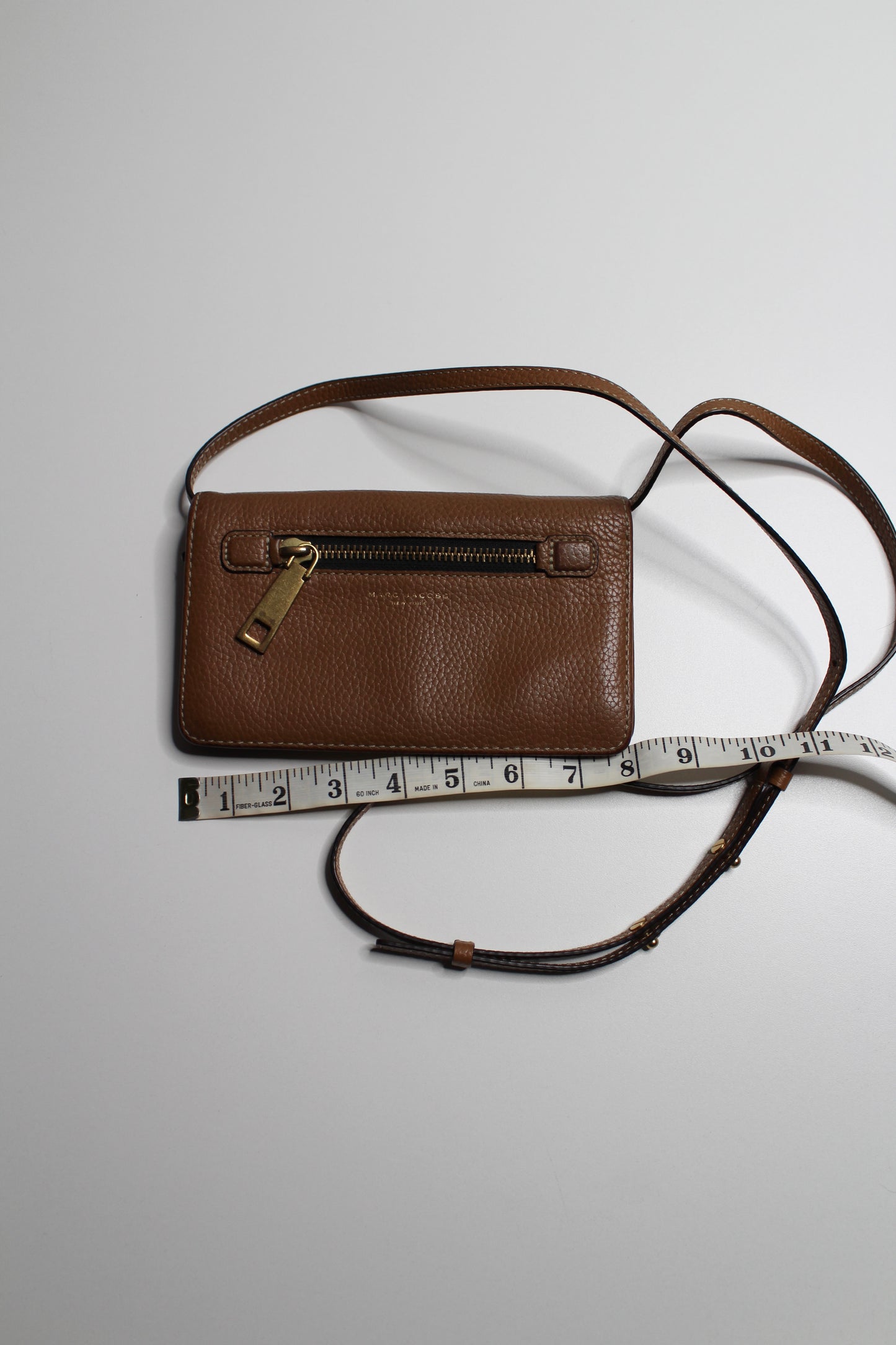 Marc Jacobs maple tan ‘Gotham’ pebbled leather wallet crossbody