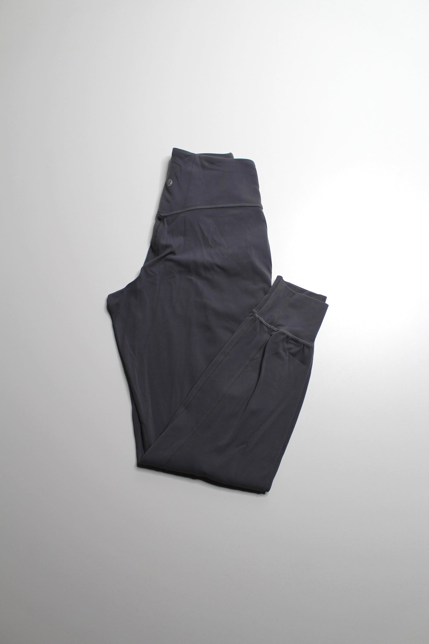Lululemon graphite grey ‘align’ jogger, size 6