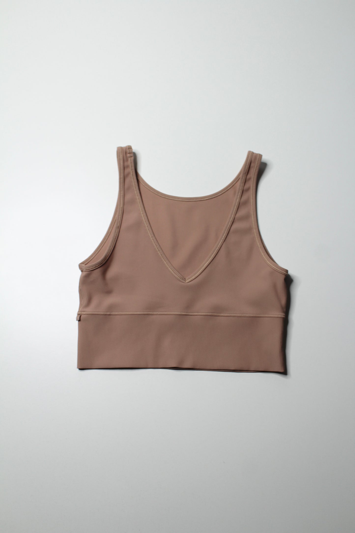 Lululemon ‘power pivot’ tank, no size. Fits like 8/10 *ribbed