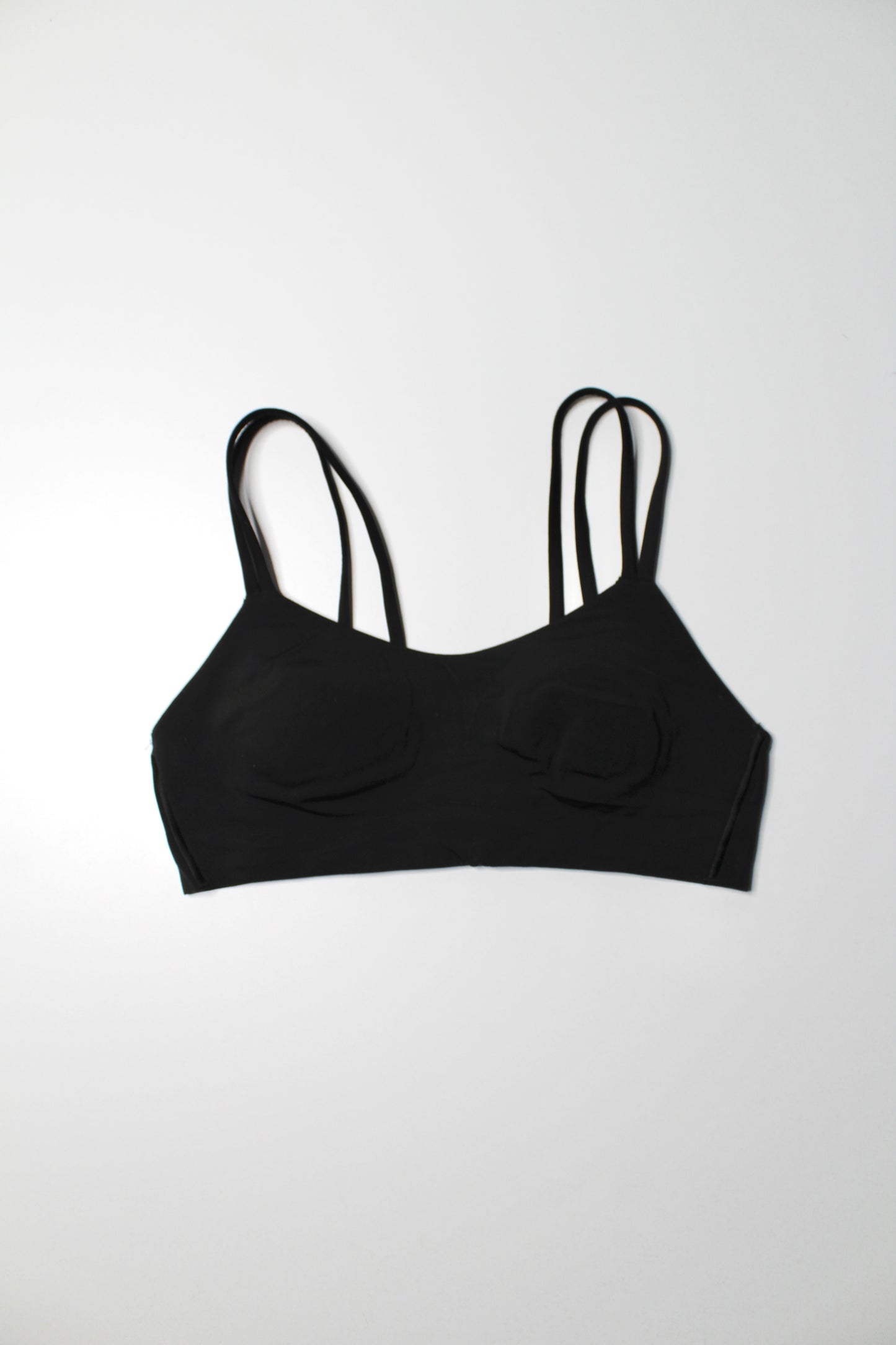 Lululemon black ‘like a cloud’ bra. No size. Fits like 8