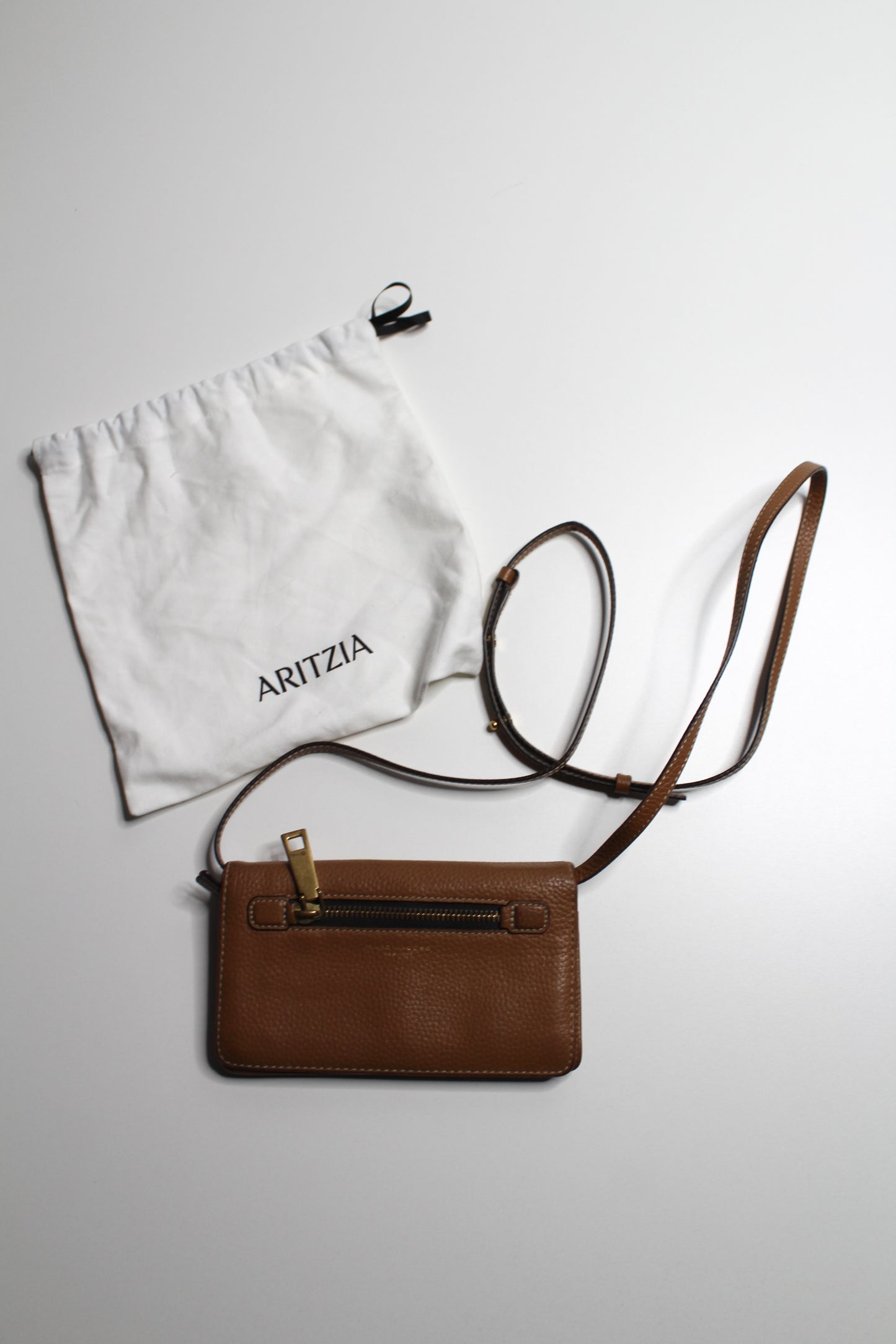 Marc Jacobs maple tan ‘Gotham’ pebbled leather wallet crossbody