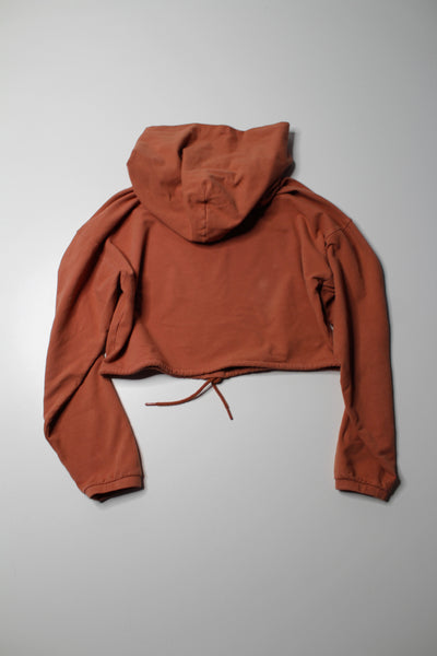 Aritzia Babaton The Group the constant rustic clay cropped hoodie, size small (relaxed fit)