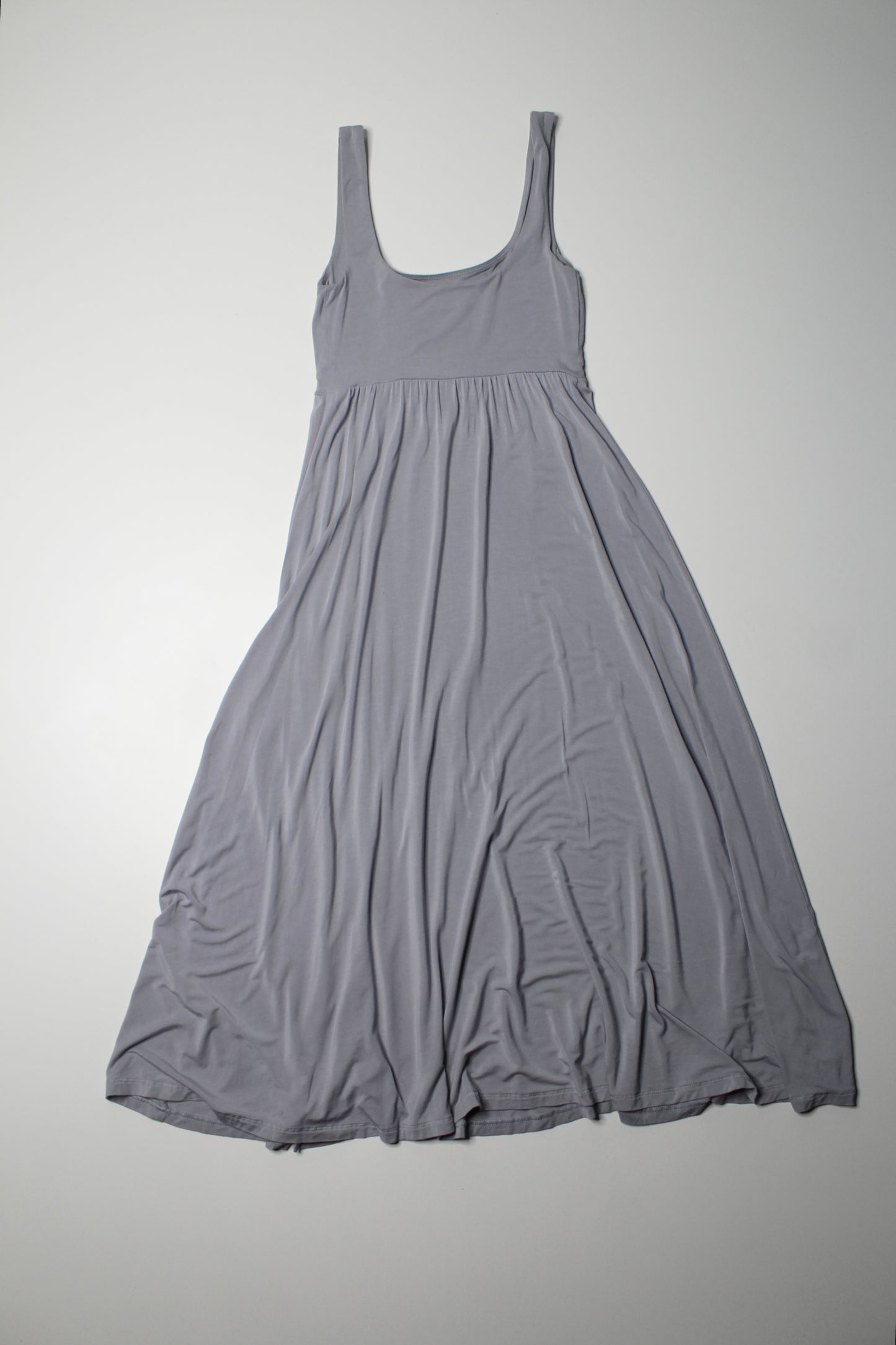 Aritzia Wilfred Free light grey ‘market slit’ midi dress, size xs